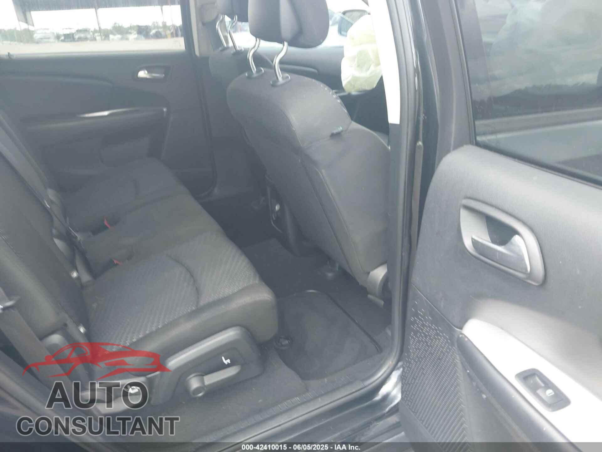 DODGE JOURNEY 2017 - 3C4PDCAB2HT673732