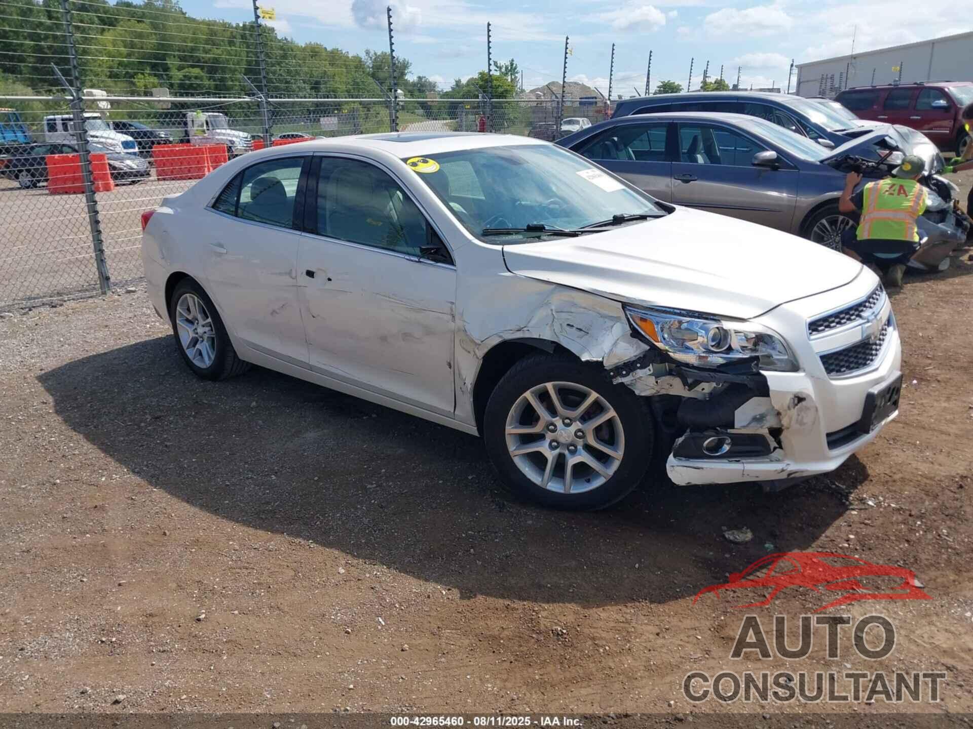 CHEVROLET MALIBU 2013 - 1G11F5RR6DF104974