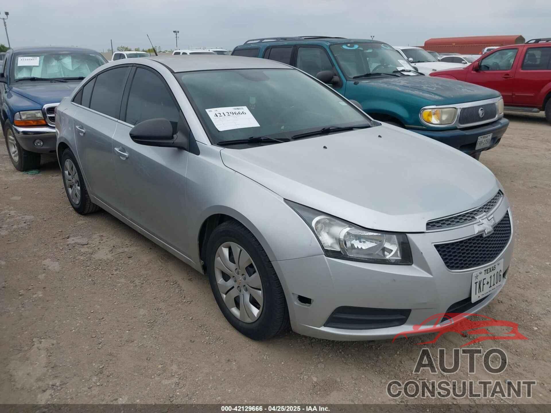 CHEVROLET CRUZE 2012 - 1G1PC5SH3C7381675