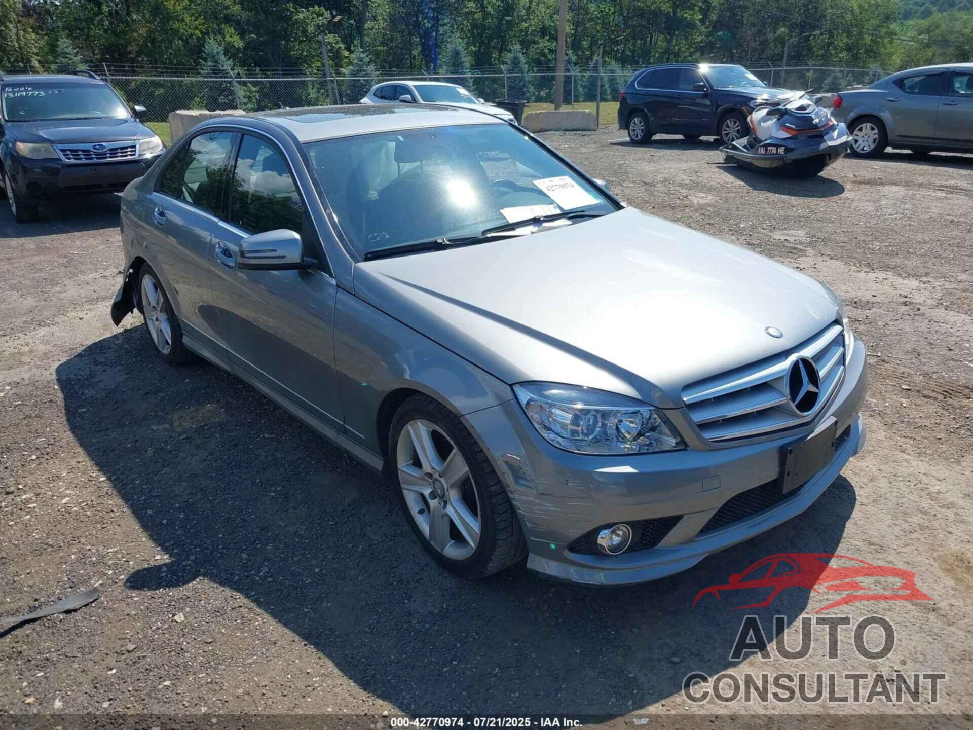 MERCEDES-BENZ C 300 2010 - WDDGF8BB3AR131744