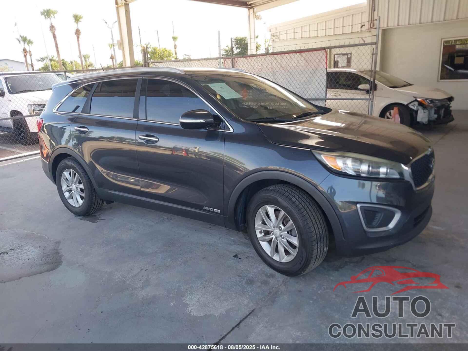 KIA SORENTO 2018 - 5XYPGDA52JG376657