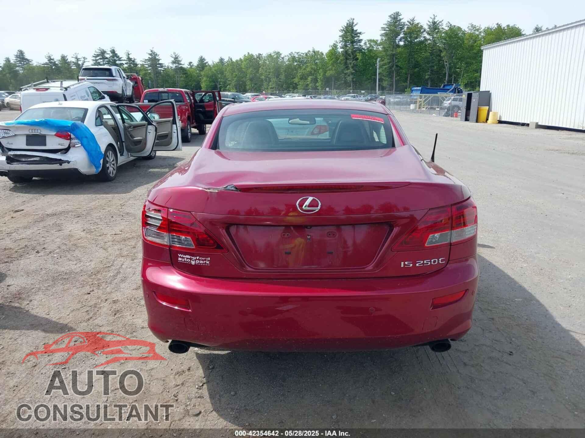 LEXUS IS 250C 2011 - JTHFF2C26B2516029
