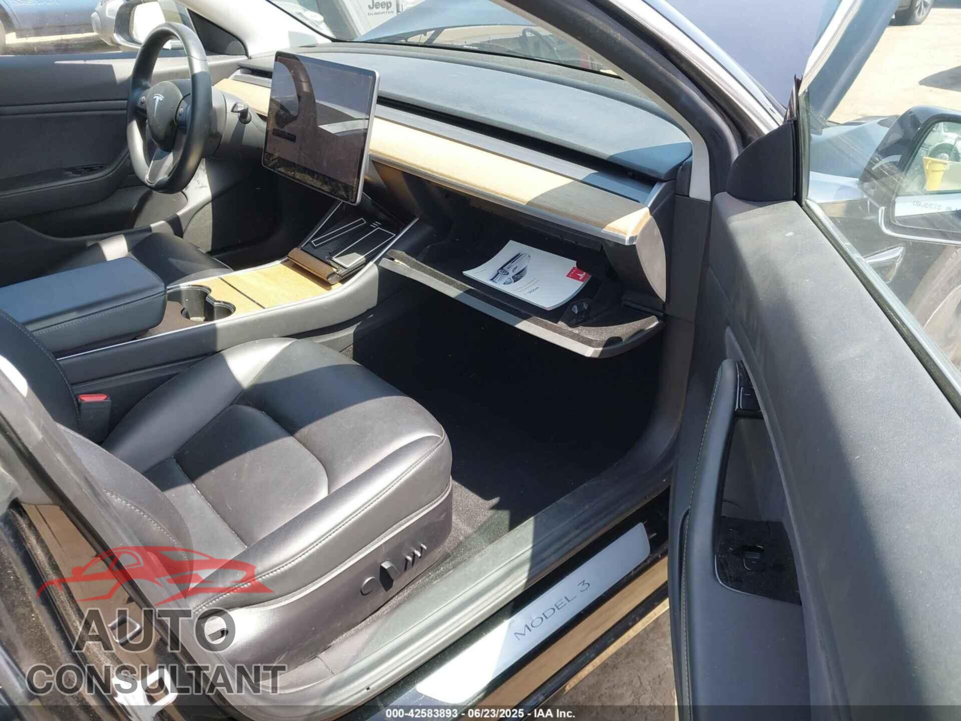 TESLA MODEL 3 2019 - 5YJ3E1EA2KF305378