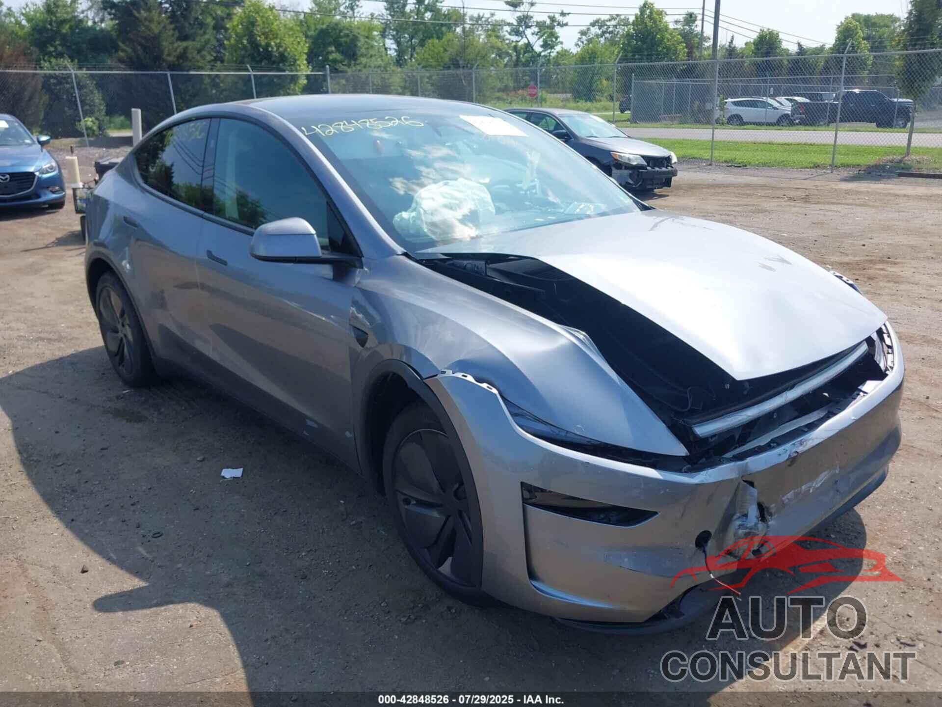 TESLA MODEL Y 2026 - 7SAYGDEE5TA389475