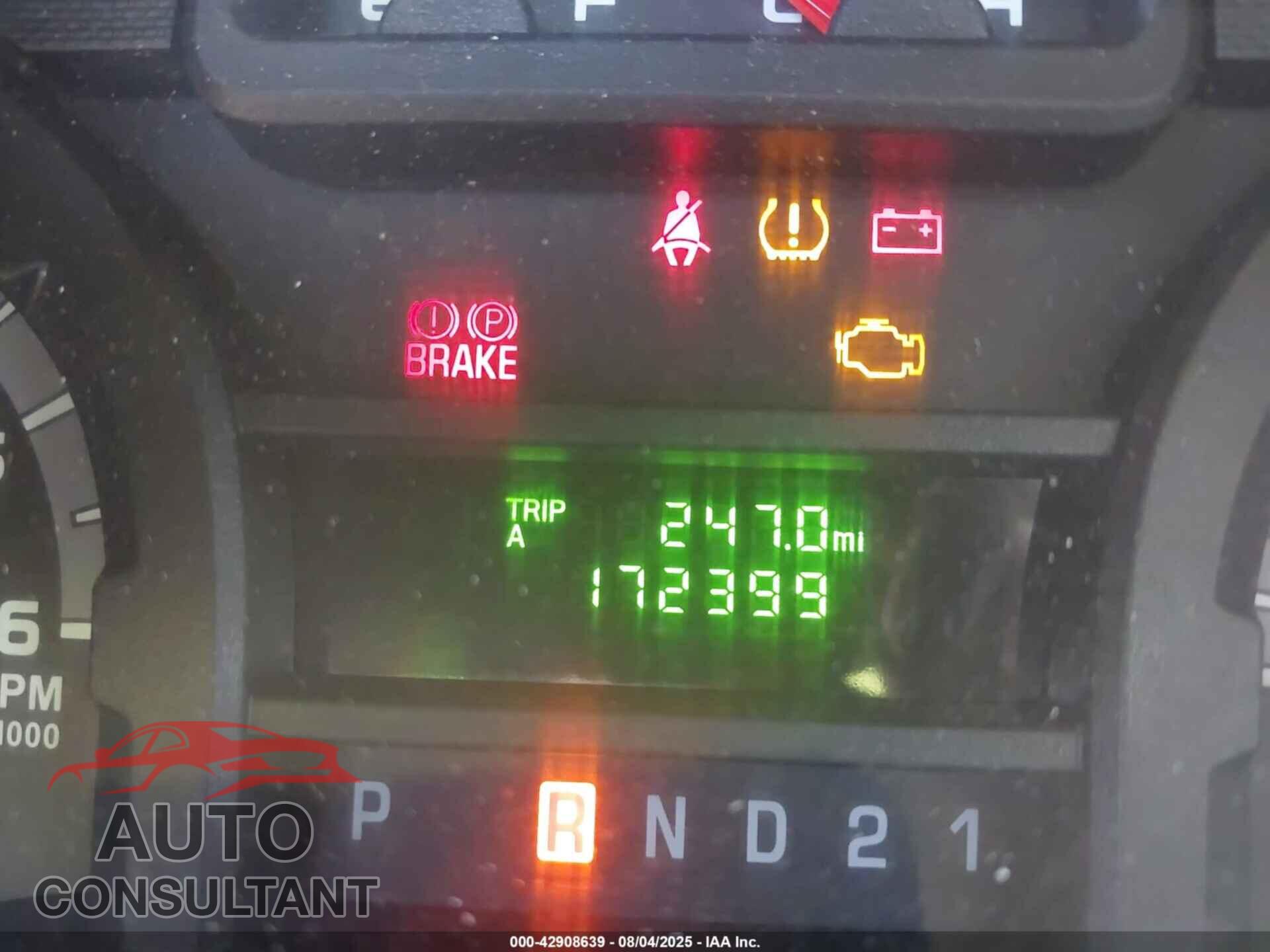 FORD E-350 SUPER DUTY 2013 - 1FBNE3BL8DDB33222