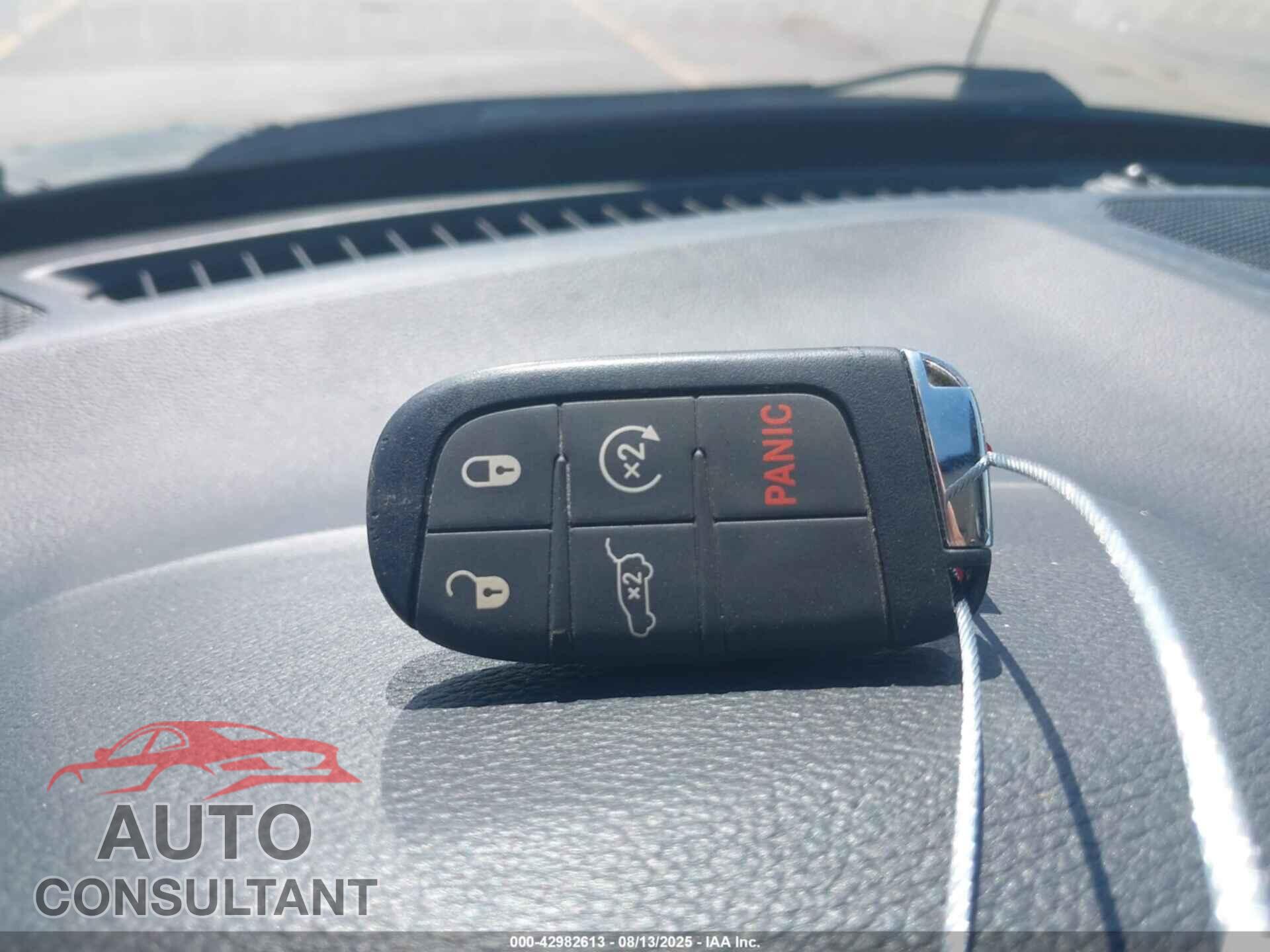 JEEP COMPASS 2021 - 3C4NJDCBXMT596279