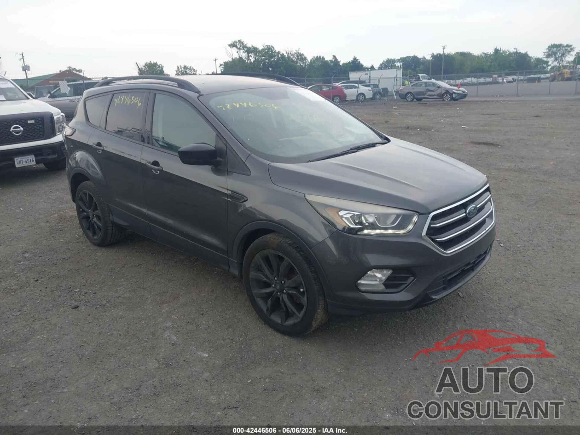 FORD ESCAPE 2018 - 1FMCU0GD7JUB40899