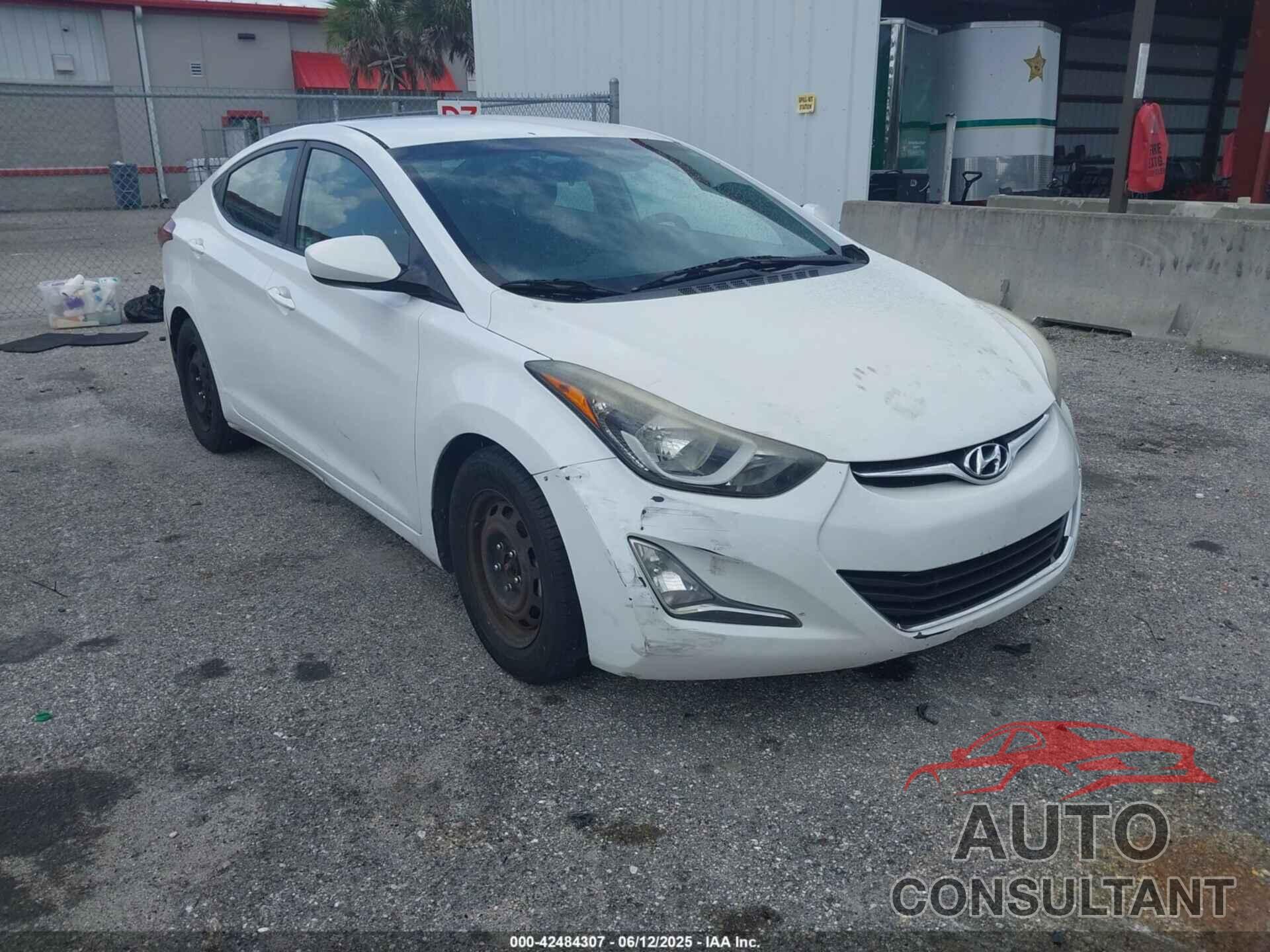 HYUNDAI ELANTRA 2016 - 5NPDH4AE1GH743937