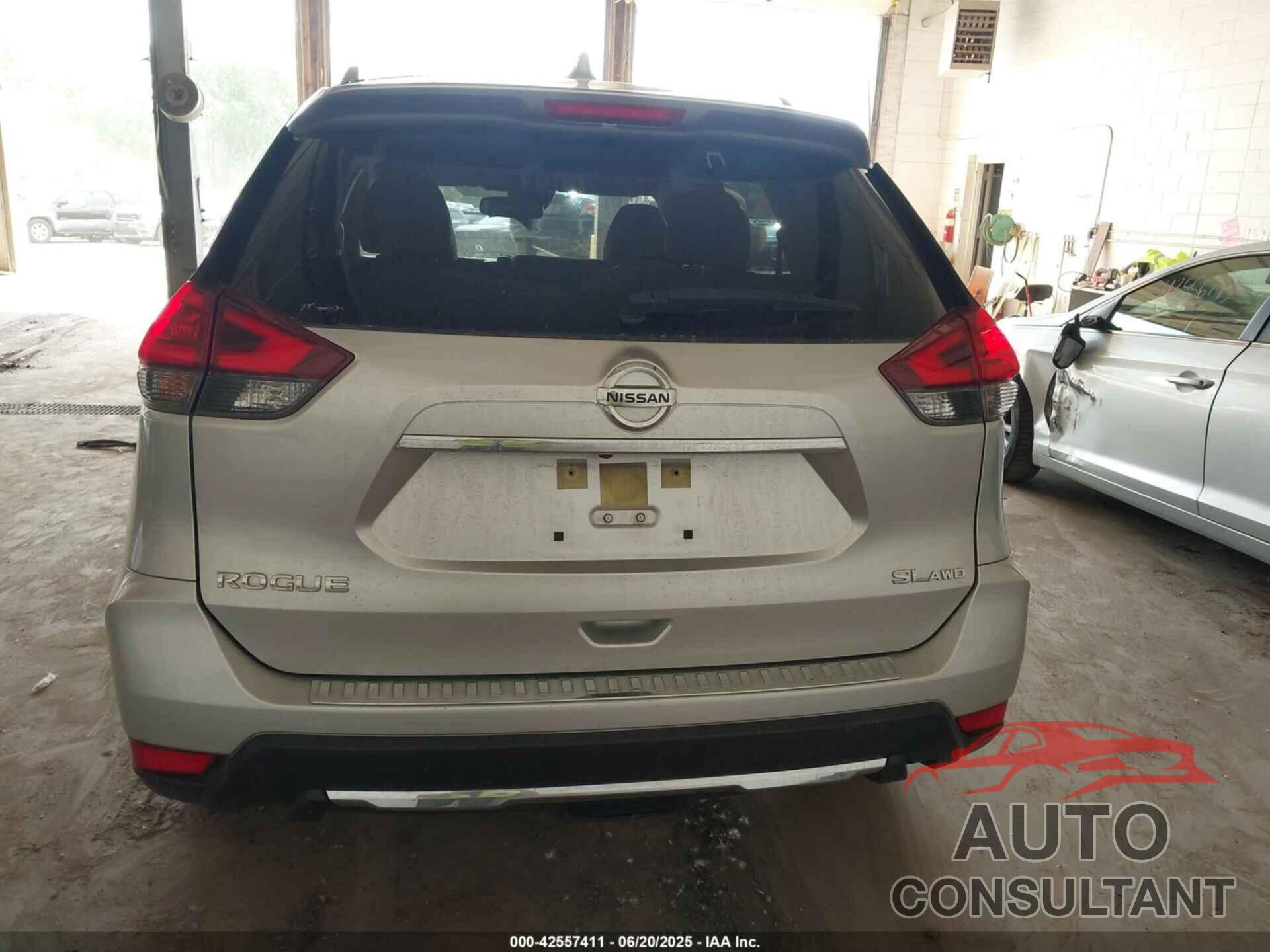 NISSAN ROGUE 2018 - JN8AT2MV6JW322349