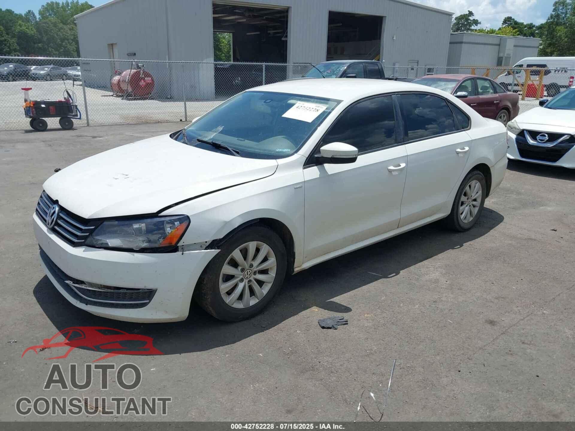VOLKSWAGEN PASSAT 2014 - 1VWAT7A34EC101221