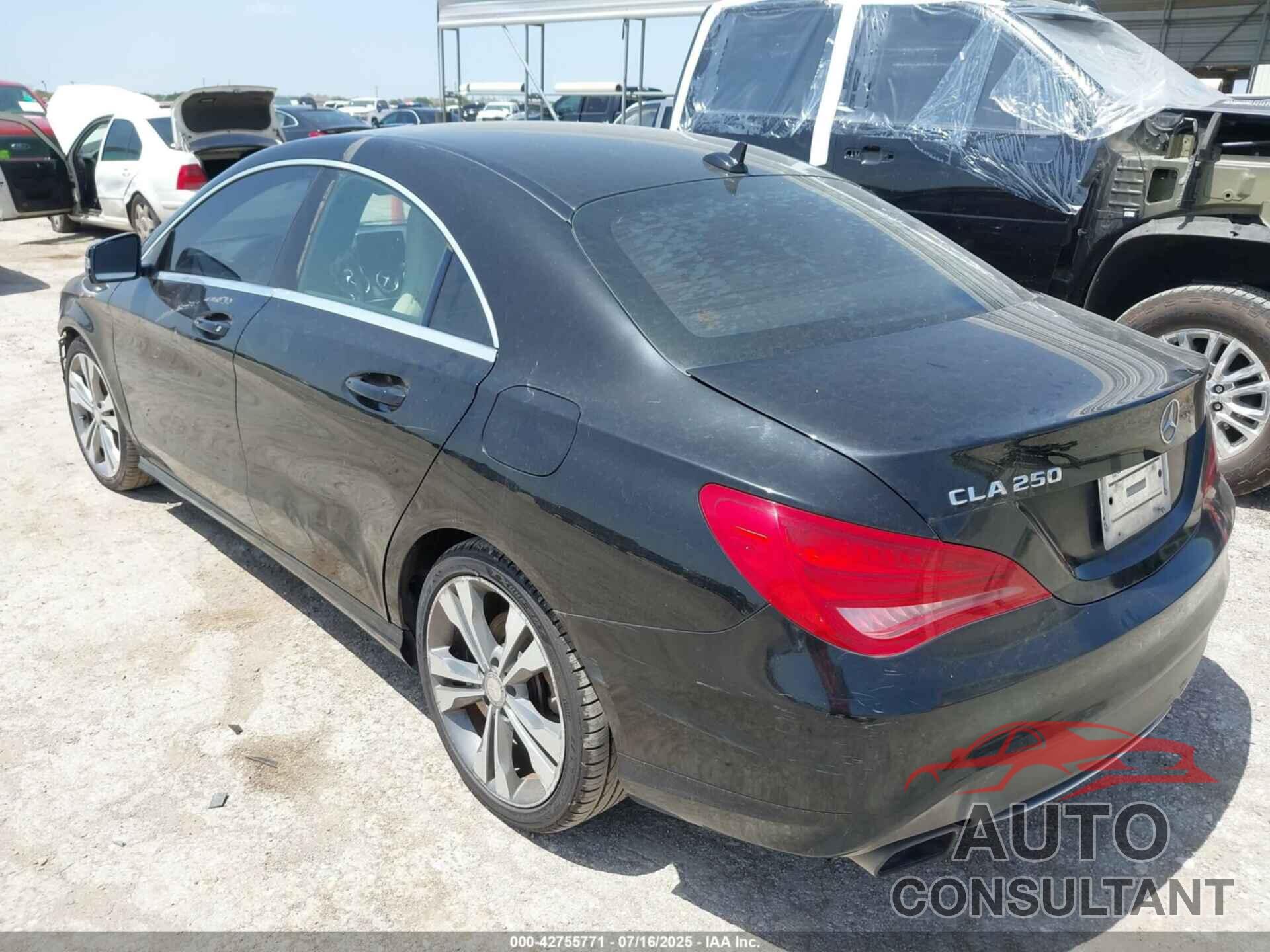 MERCEDES-BENZ CLA 250 2014 - WDDSJ4EB2EN036280