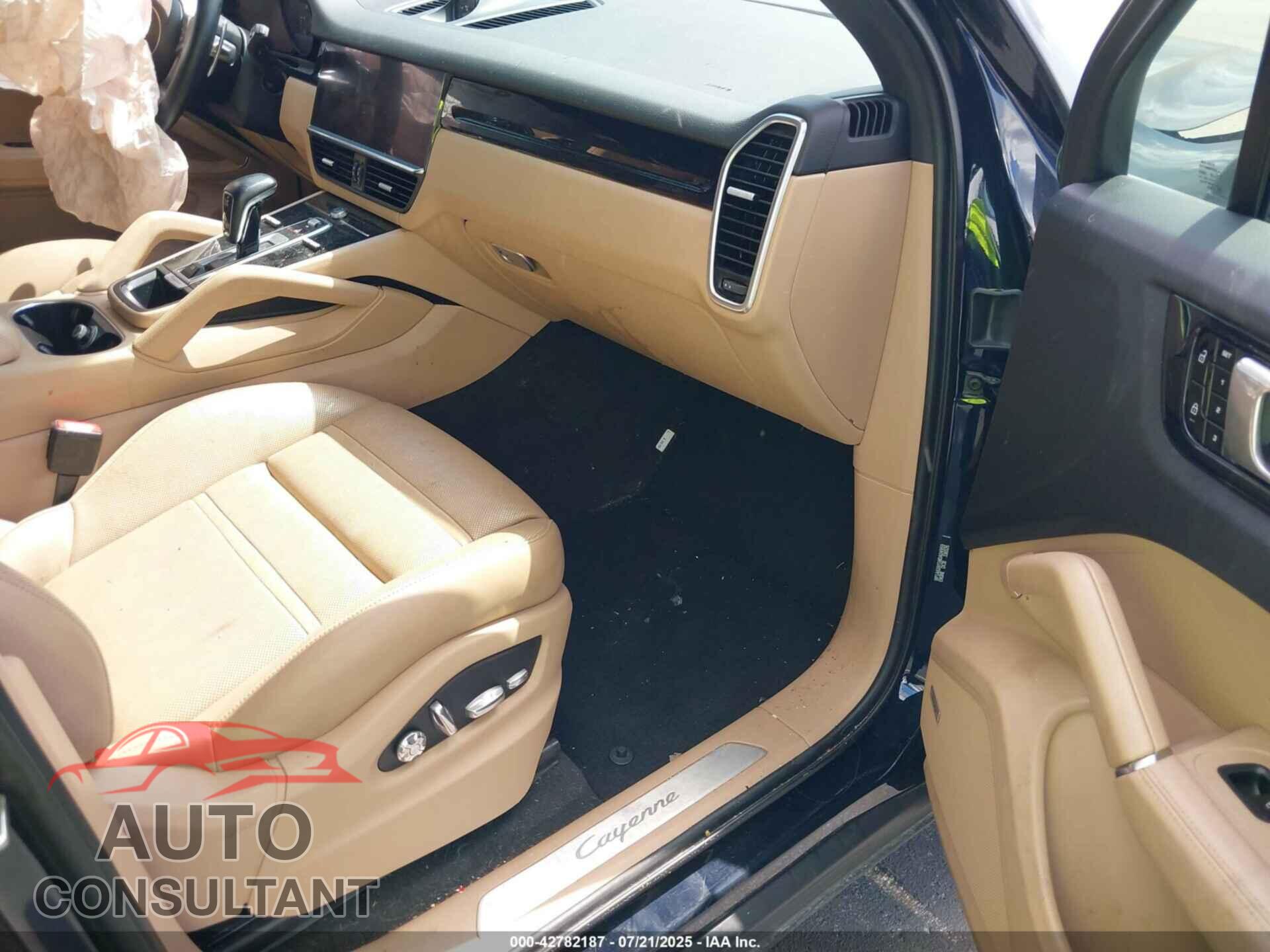 PORSCHE CAYENNE 2021 - WP1AA2AY1MDA04959