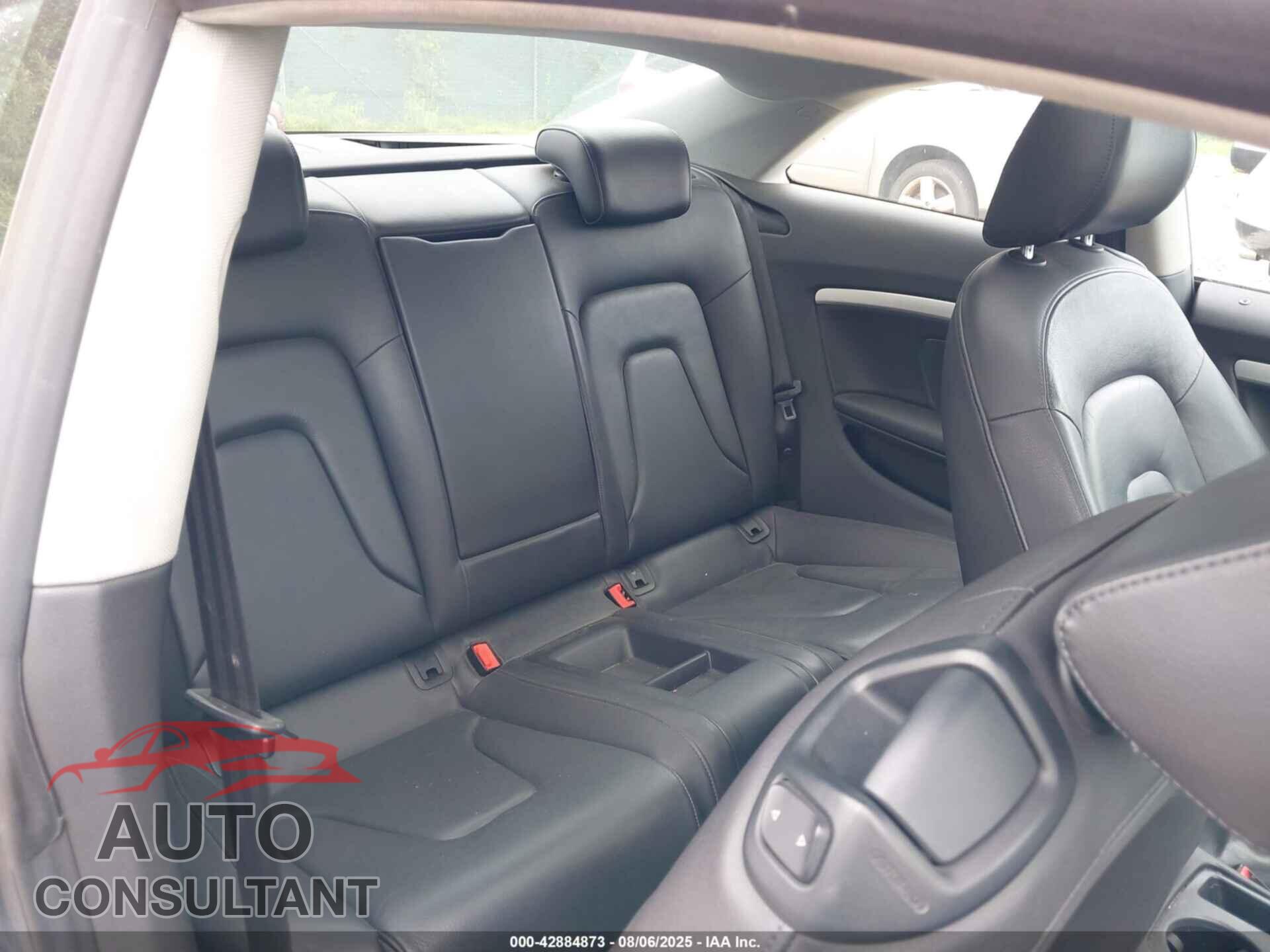 AUDI A5 2012 - WAULFAFR6CA001916