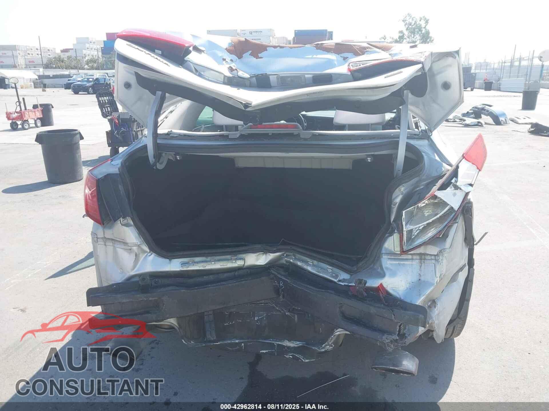 KIA OPTIMA 2011 - KNAGM4A73B5116737