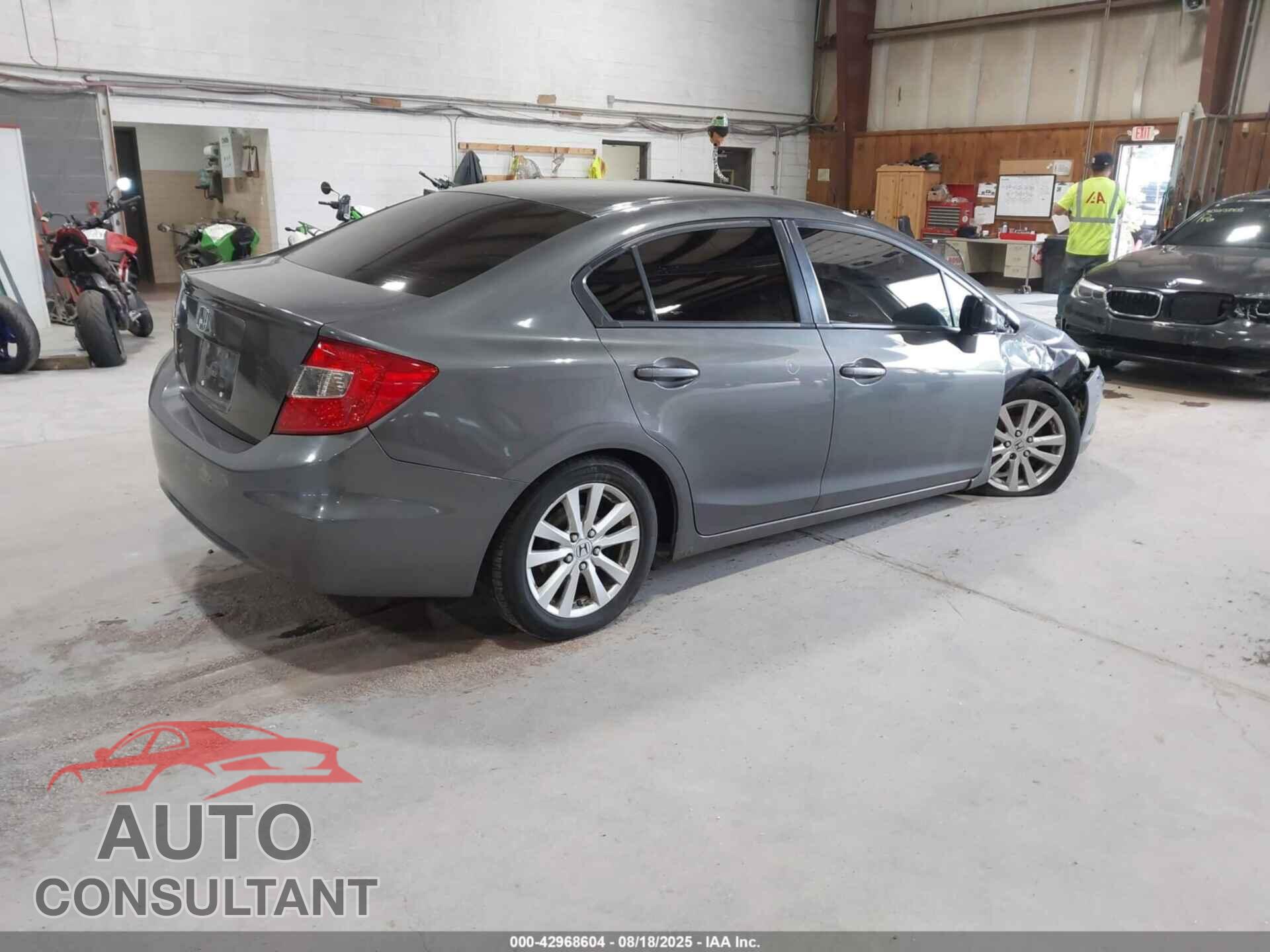 HONDA CIVIC 2012 - 2HGFB2F84CH612152