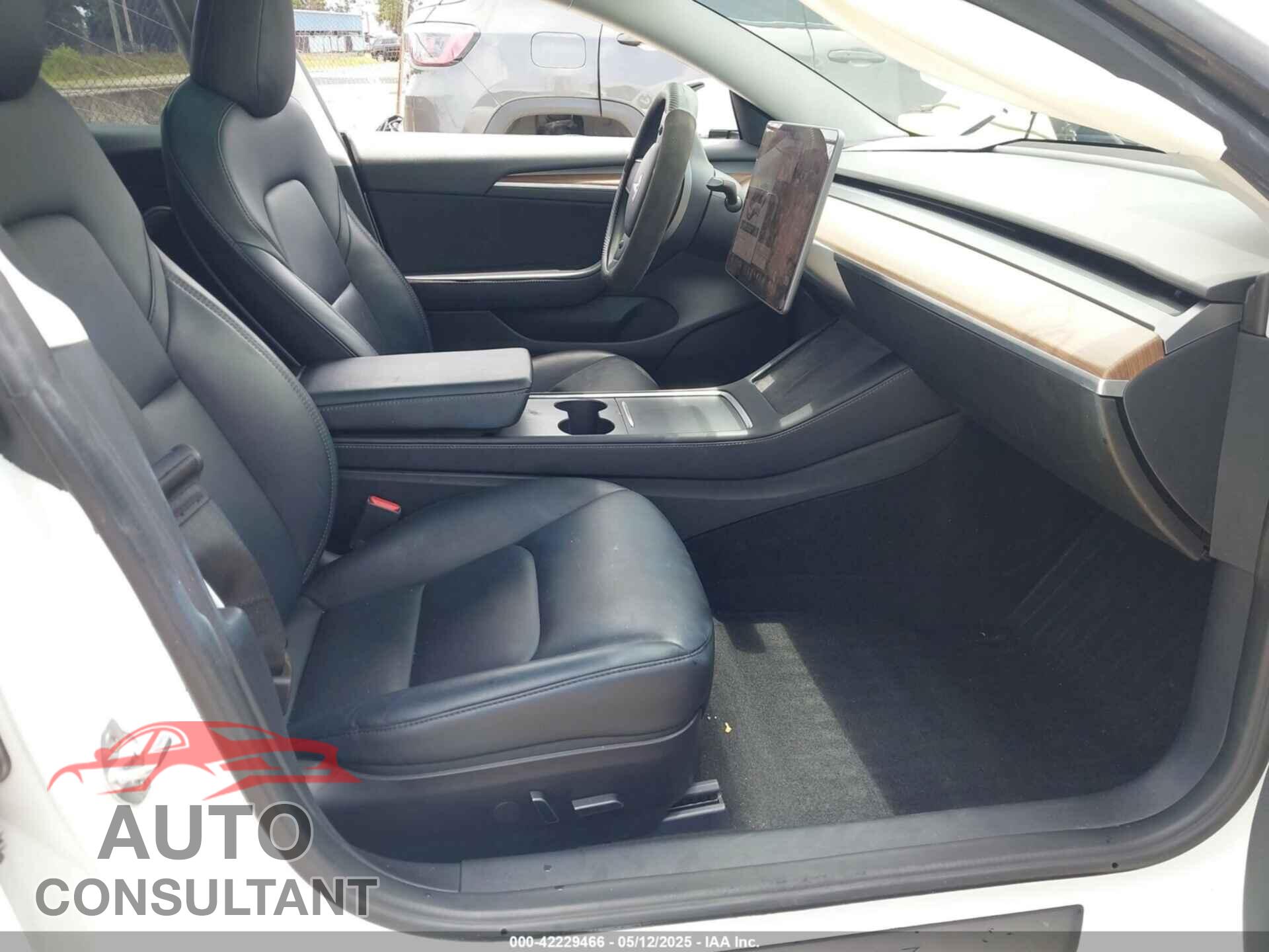 TESLA MODEL 3 2021 - 5YJ3E1EA5MF099704