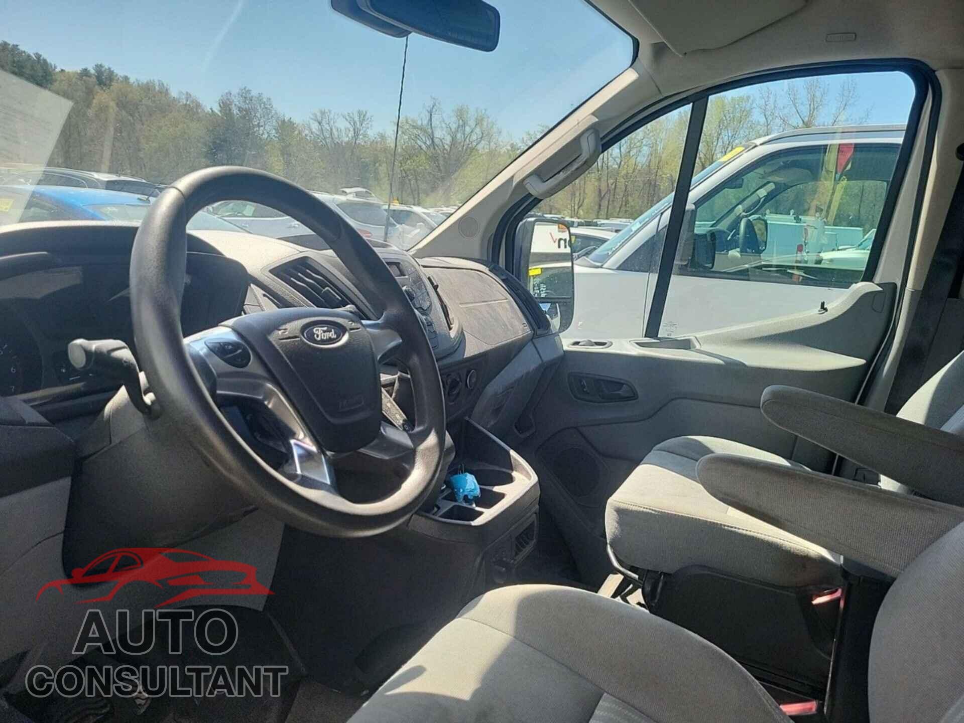 FORD TRANSIT 2016 - 1FTYR1YG2GKA80805
