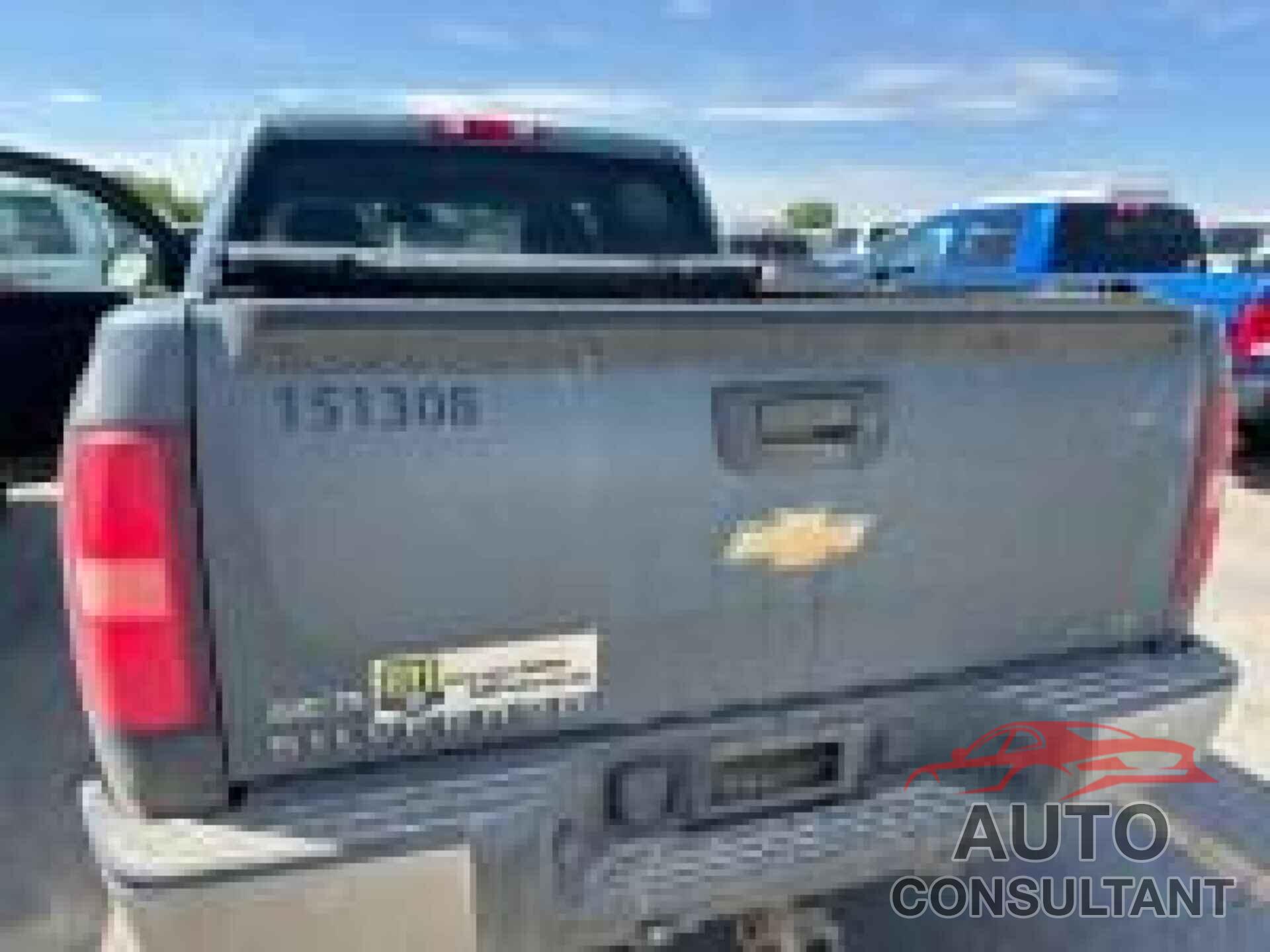 CHEVROLET SILVERADO 1500 2011 - 3GCPKSE32BG219595