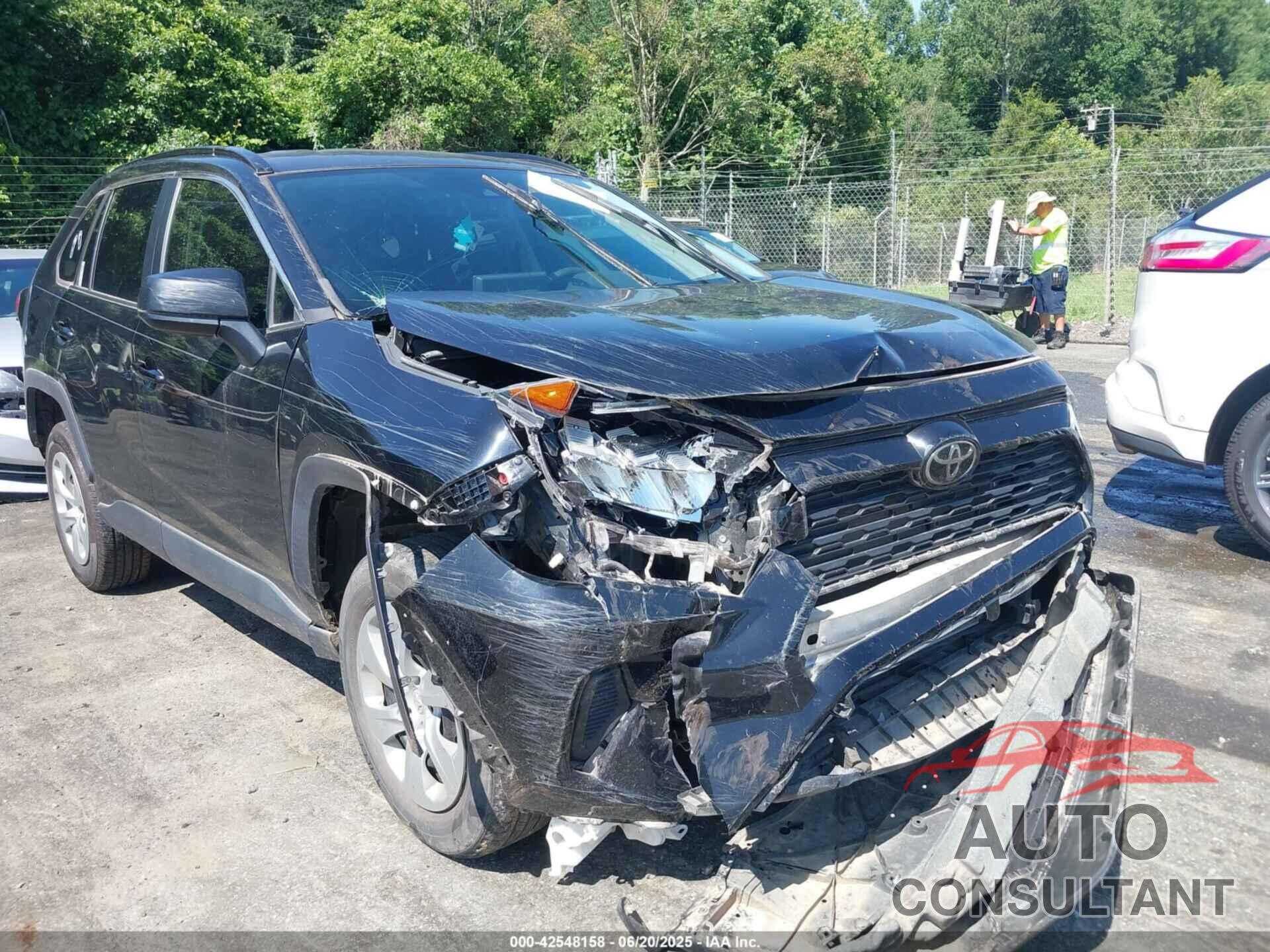 TOYOTA RAV4 2021 - 2T3H1RFV2MC112003