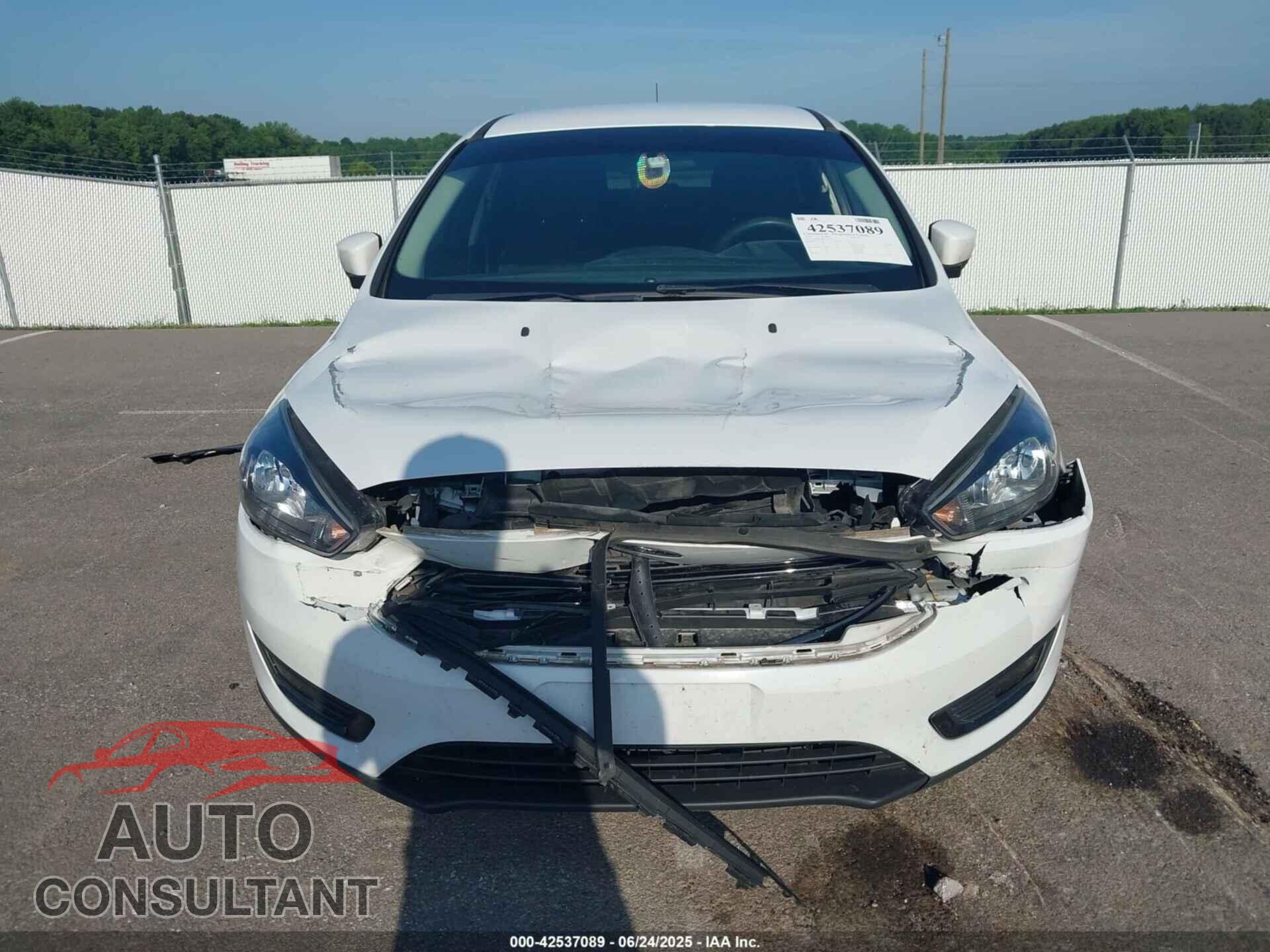 FORD FOCUS 2018 - 1FADP3F2XJL276733