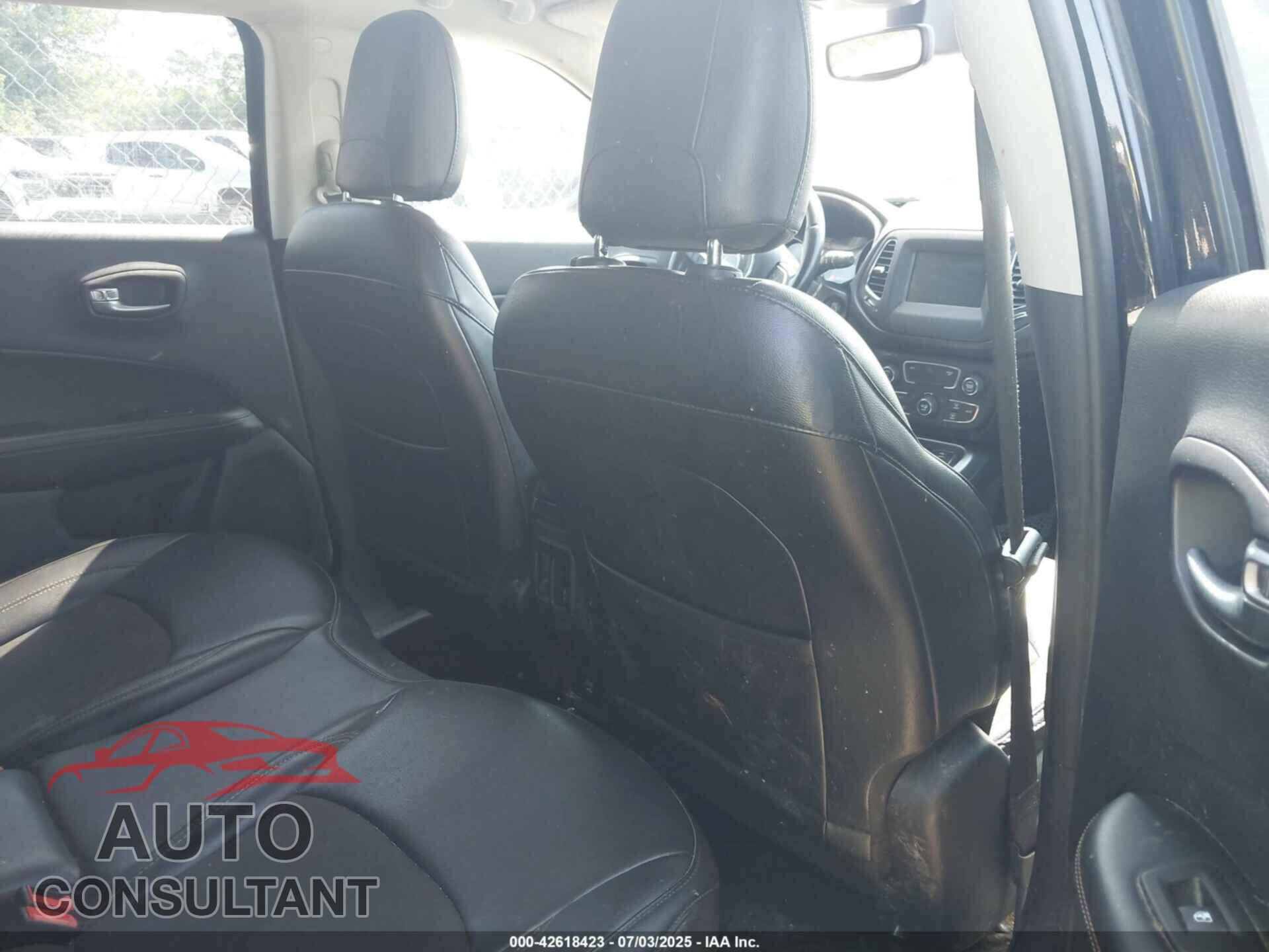 JEEP COMPASS 2020 - 3C4NJDBB2LT112590