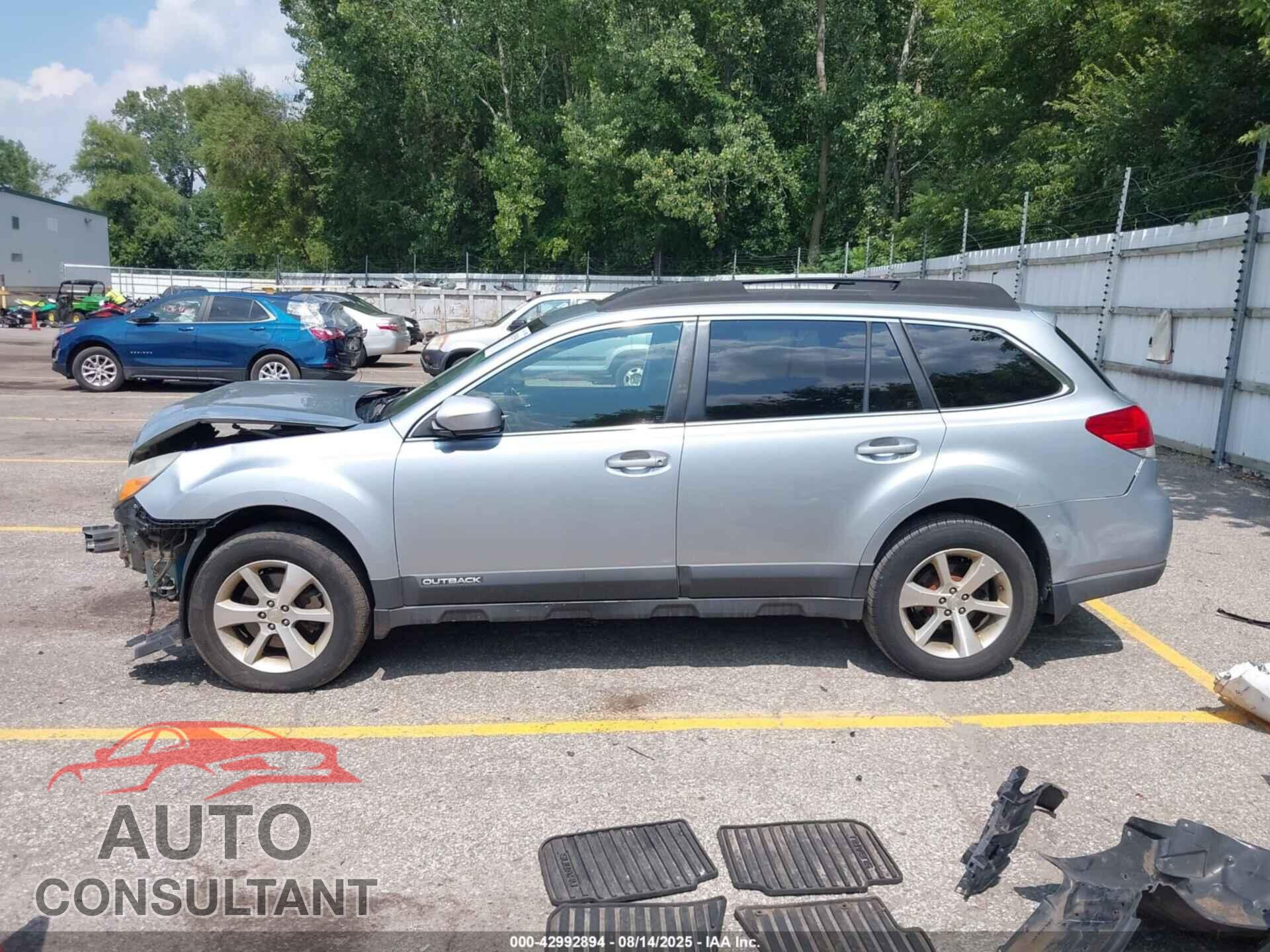 SUBARU OUTBACK 2013 - 4S4BRDLC8D2320006