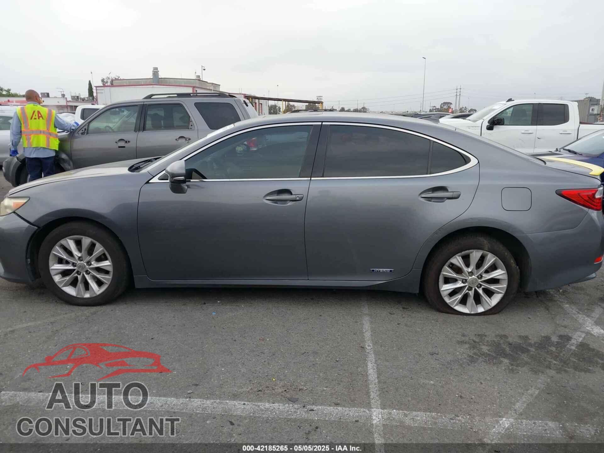 LEXUS ES 300H 2013 - JTHBW1GG5D2017997