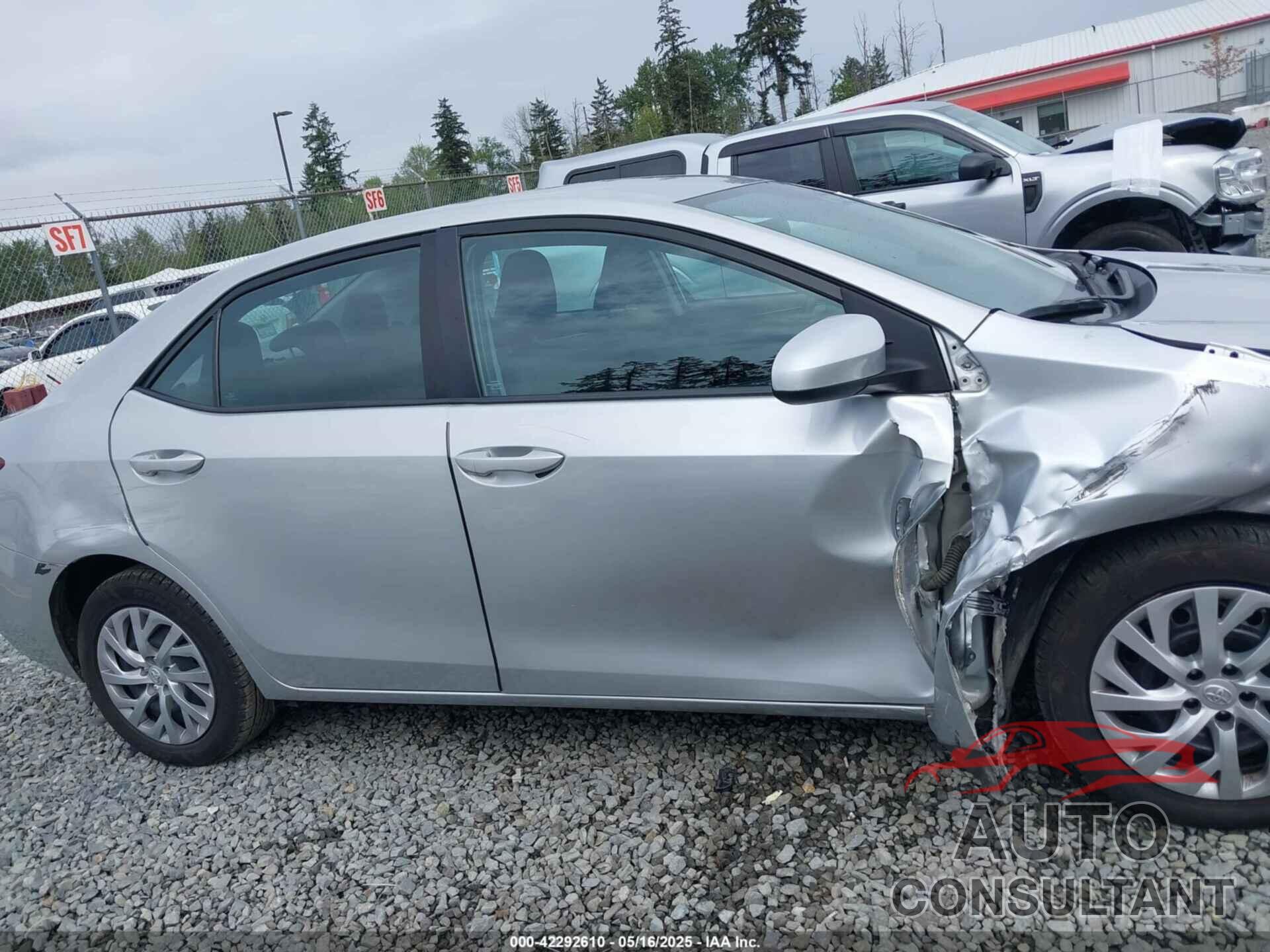 TOYOTA COROLLA 2017 - 2T1BURHEXHC883723