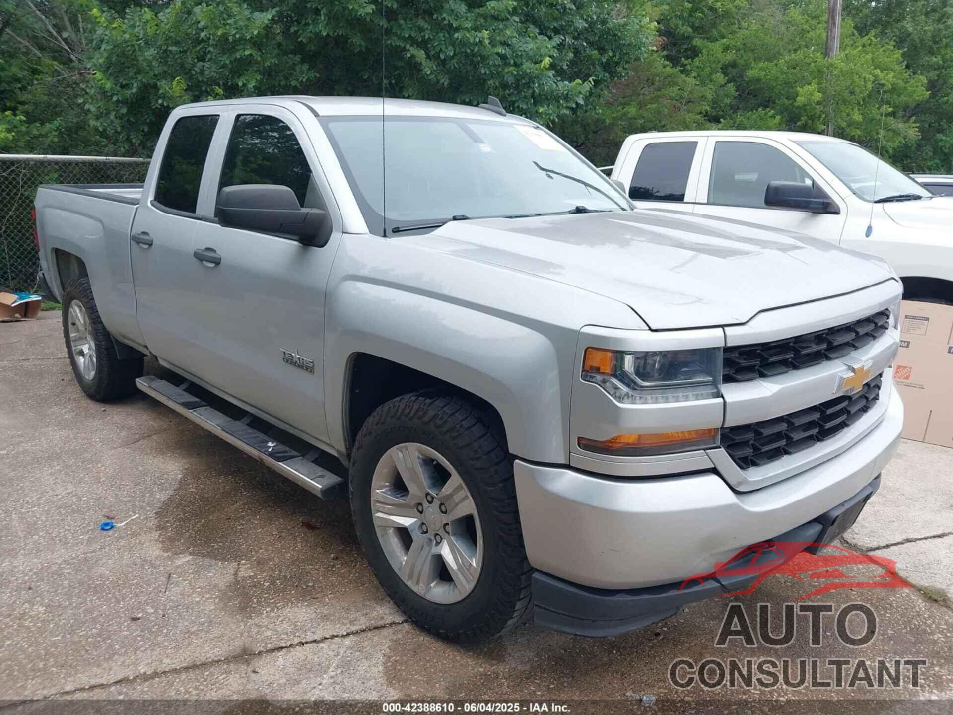CHEVROLET SILVERADO 1500 2018 - 1GCRCPEC5JZ225764