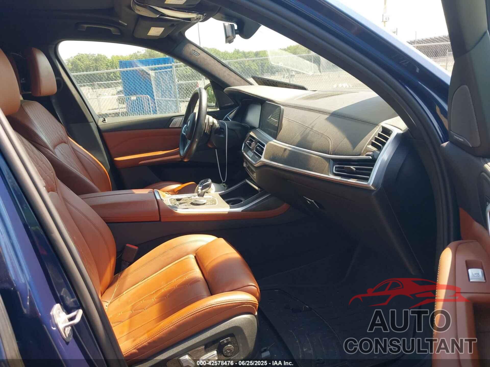 BMW X7 2021 - 5UXCW2C07M9F60846