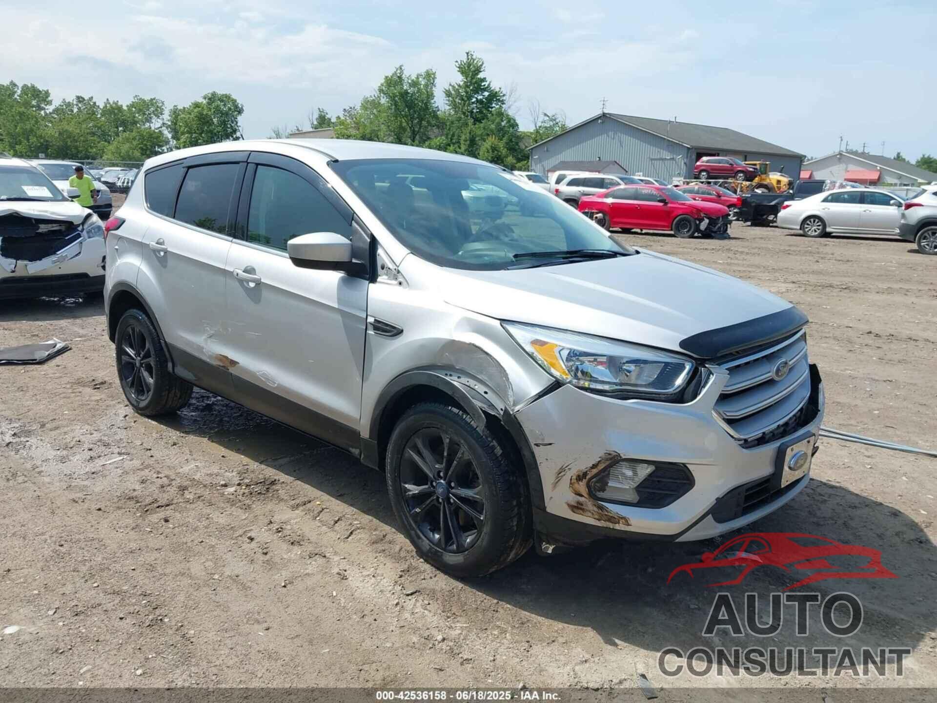 FORD ESCAPE 2019 - 1FMCU9GD8KUB52436