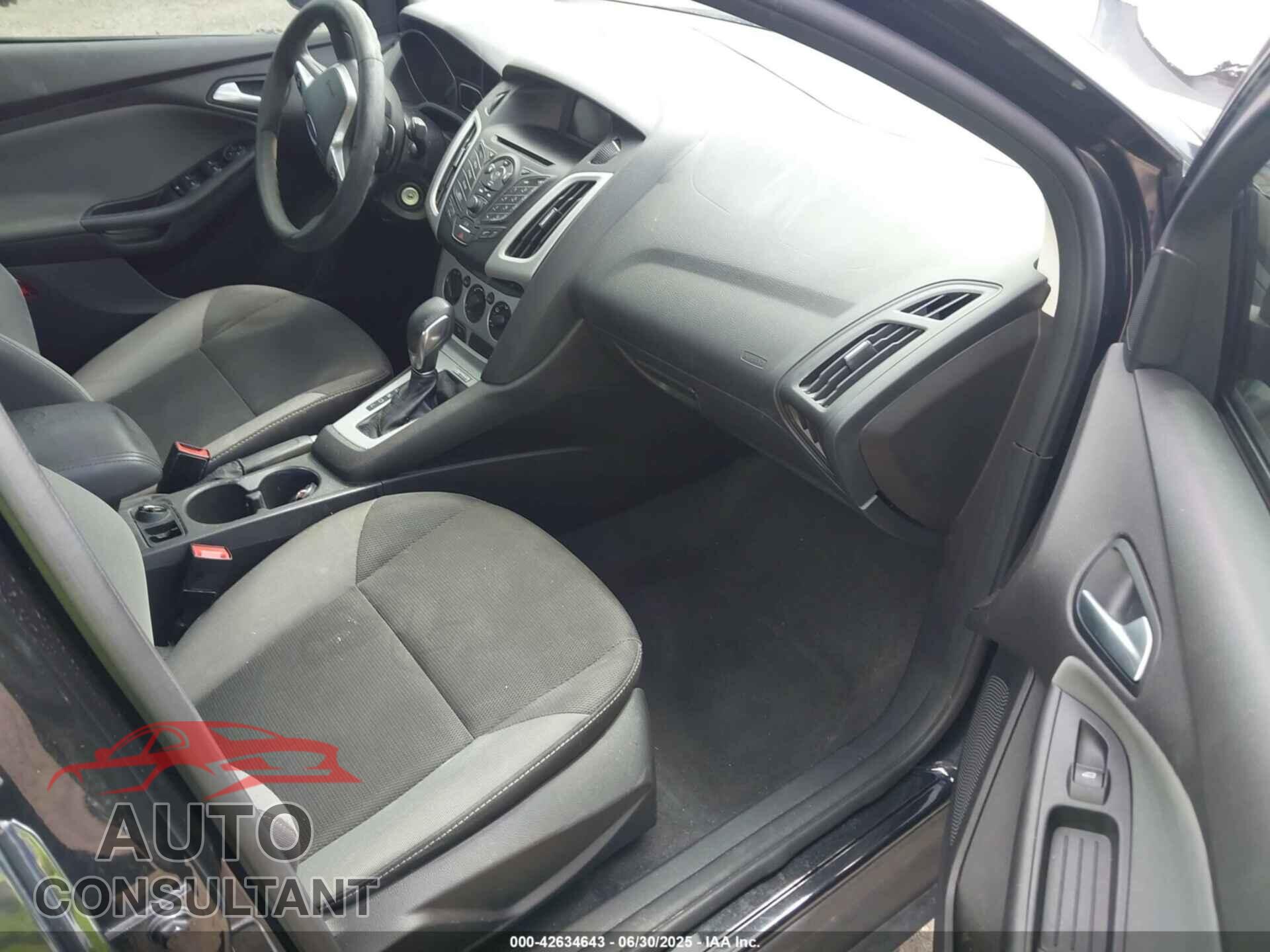 FORD FOCUS 2014 - 1FADP3F20EL104250