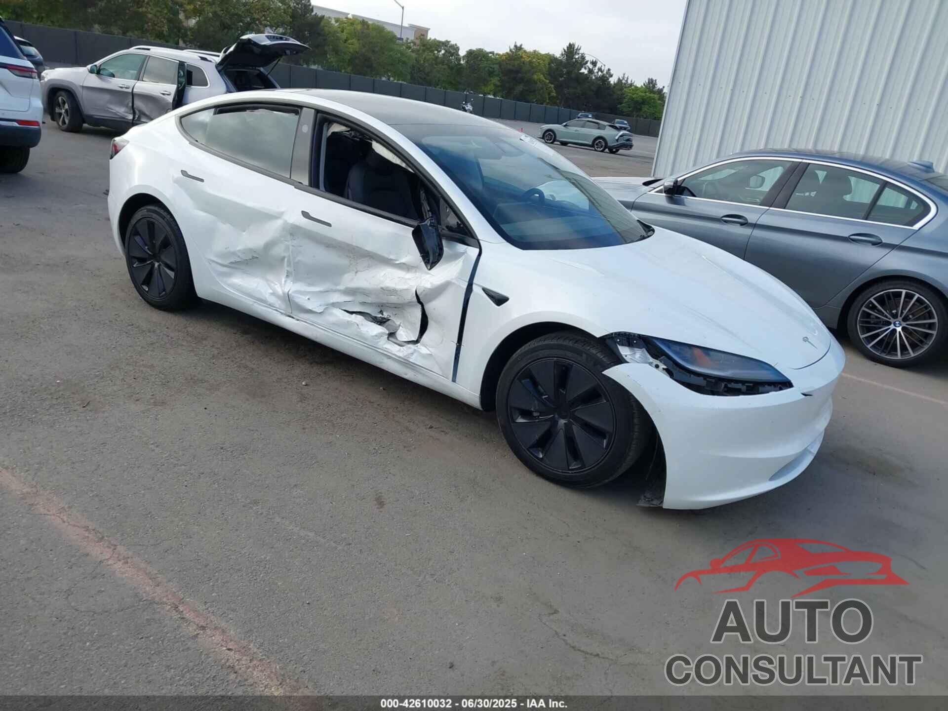 TESLA MODEL 3 2025 - 5YJ3E1EA2SF920965