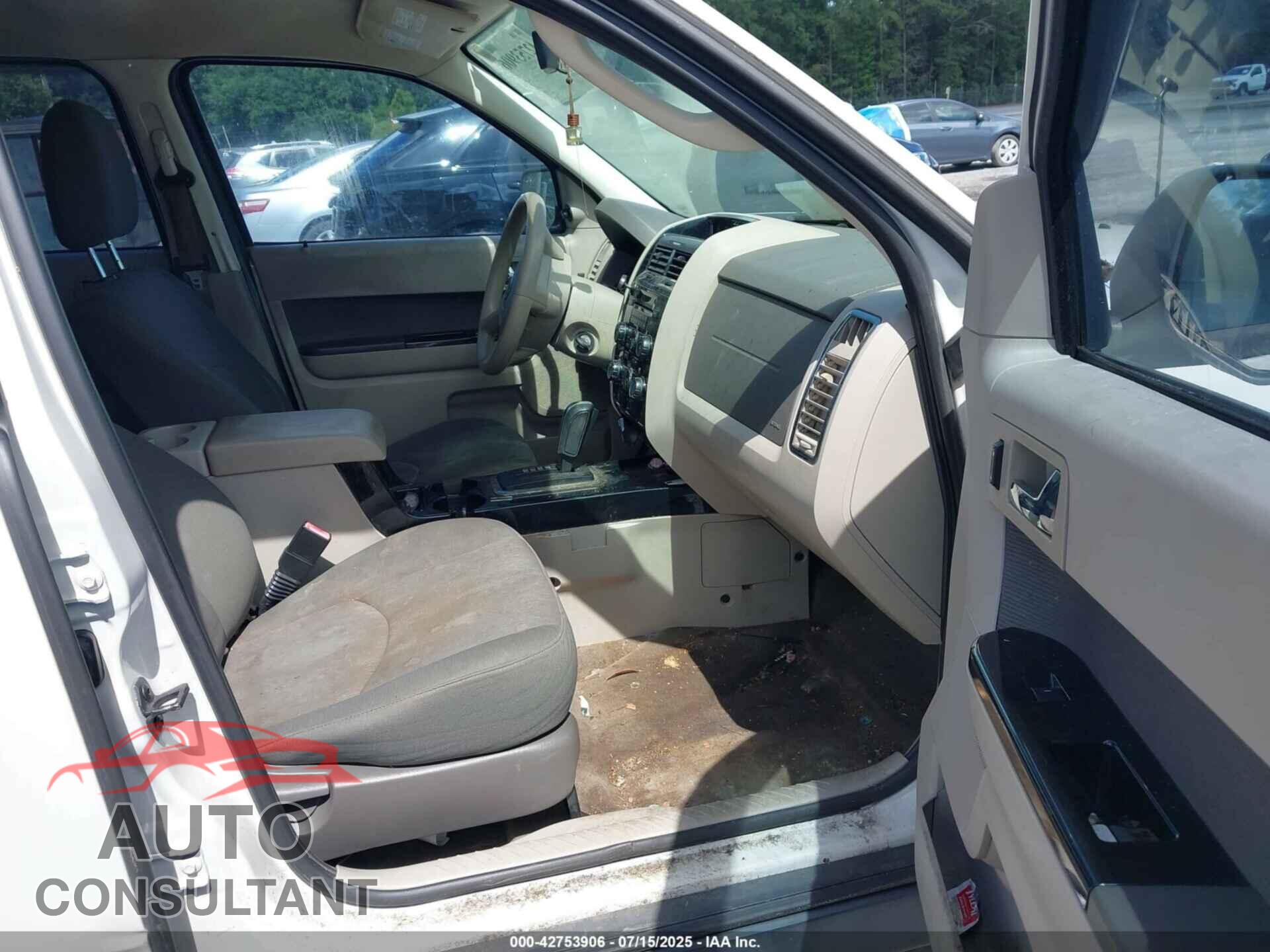 MAZDA TRIBUTE 2011 - 4F2CY0C72BKM07291