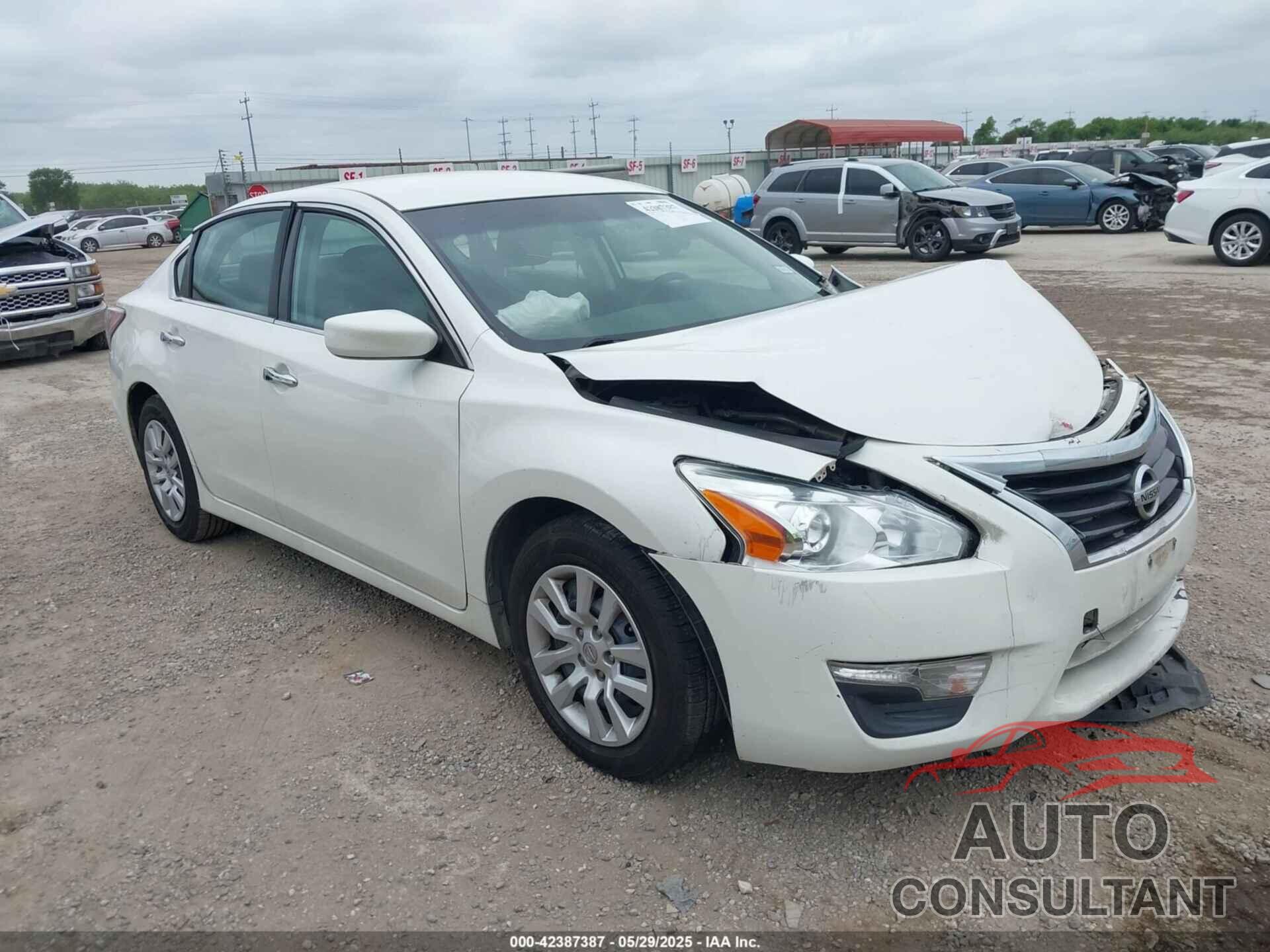 NISSAN ALTIMA 2015 - 1N4AL3AP1FC242933