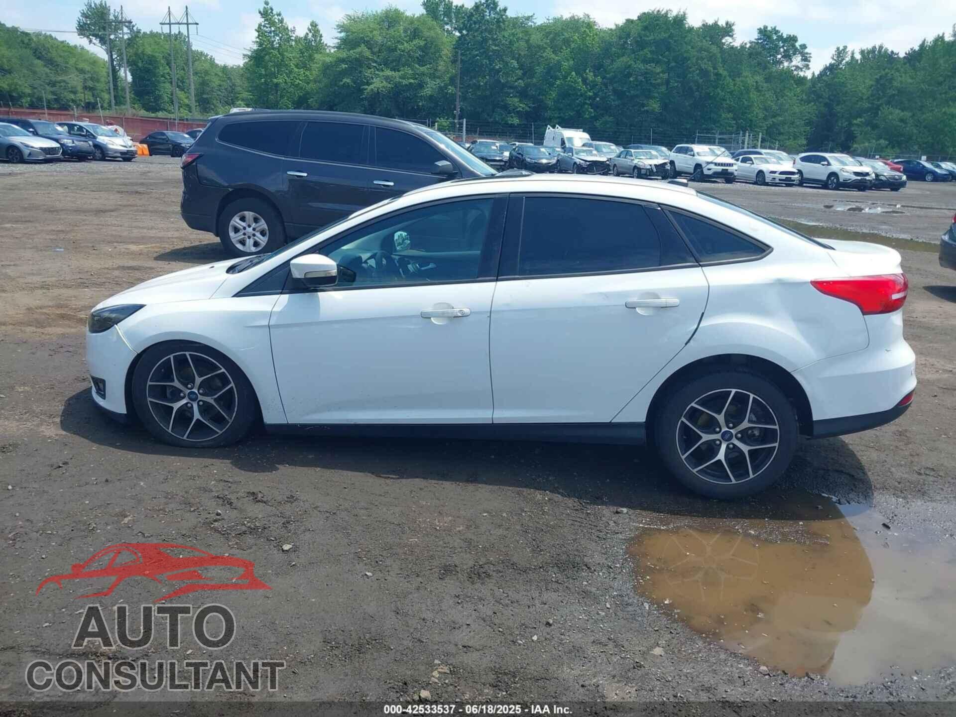 FORD FOCUS 2017 - 1FADP3H29HL287388