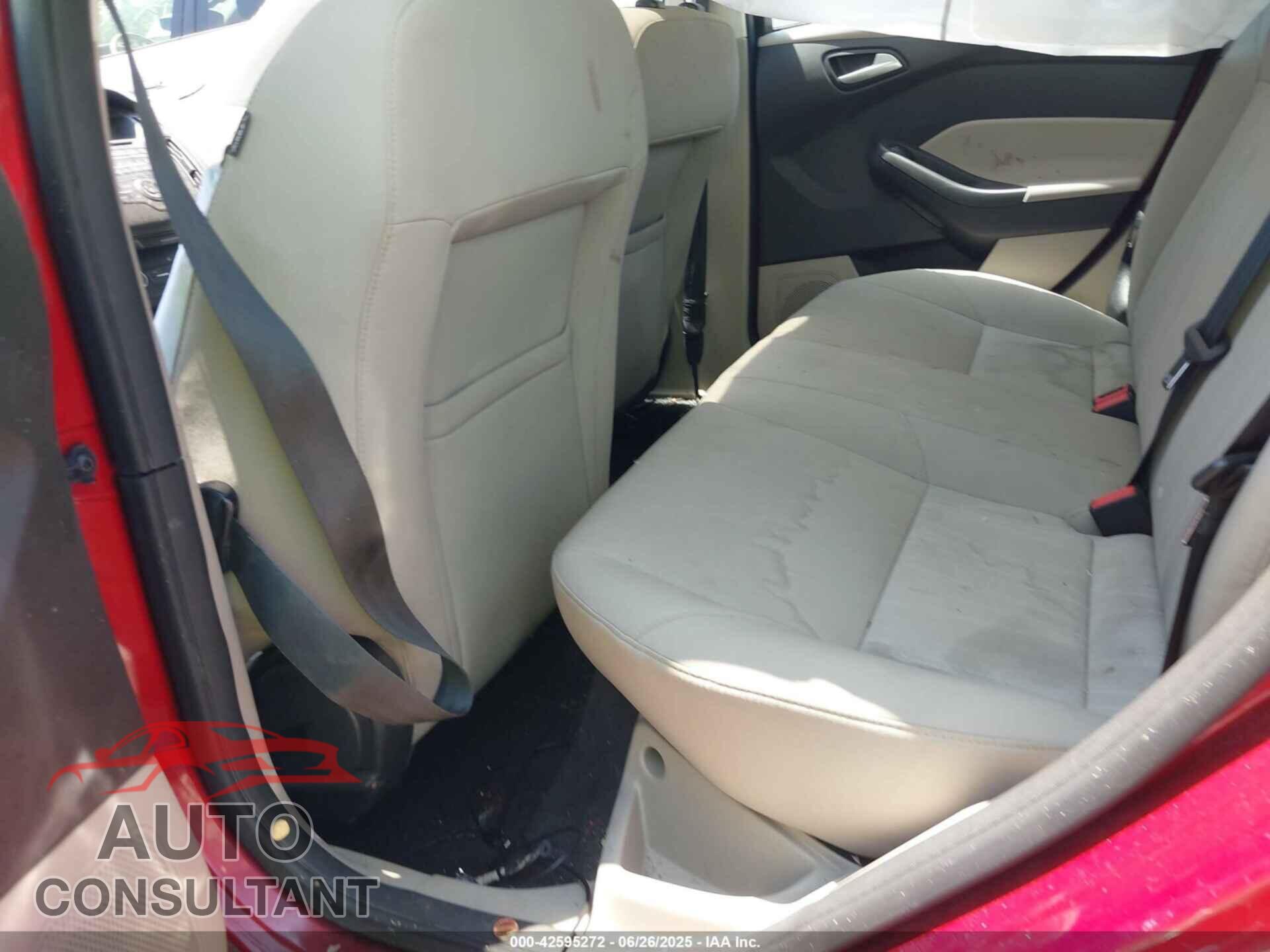 FORD FOCUS 2016 - 1FADP3F22GL207298