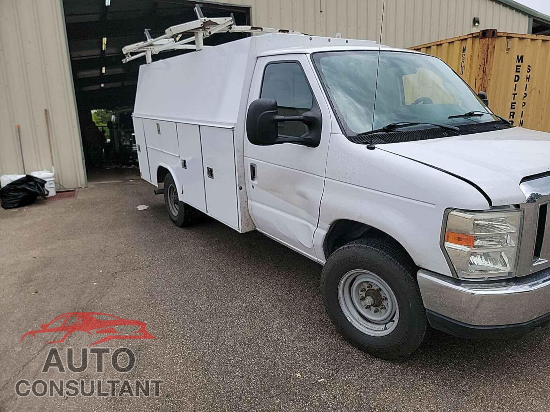 FORD ECONOLINE 2016 - 1FDWE3FL2GDC25128