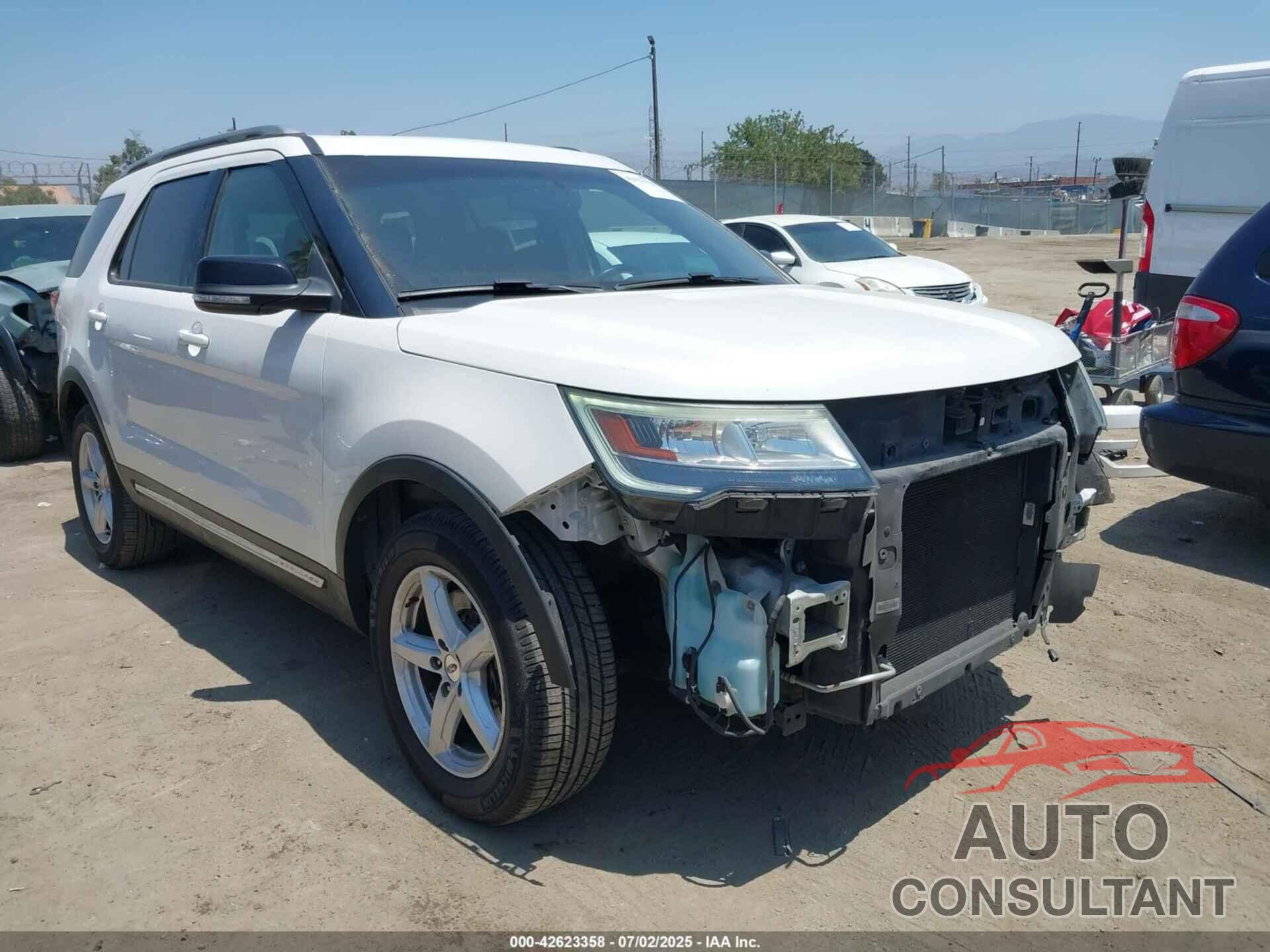 FORD EXPLORER 2017 - 1FM5K7D8XHGA33952