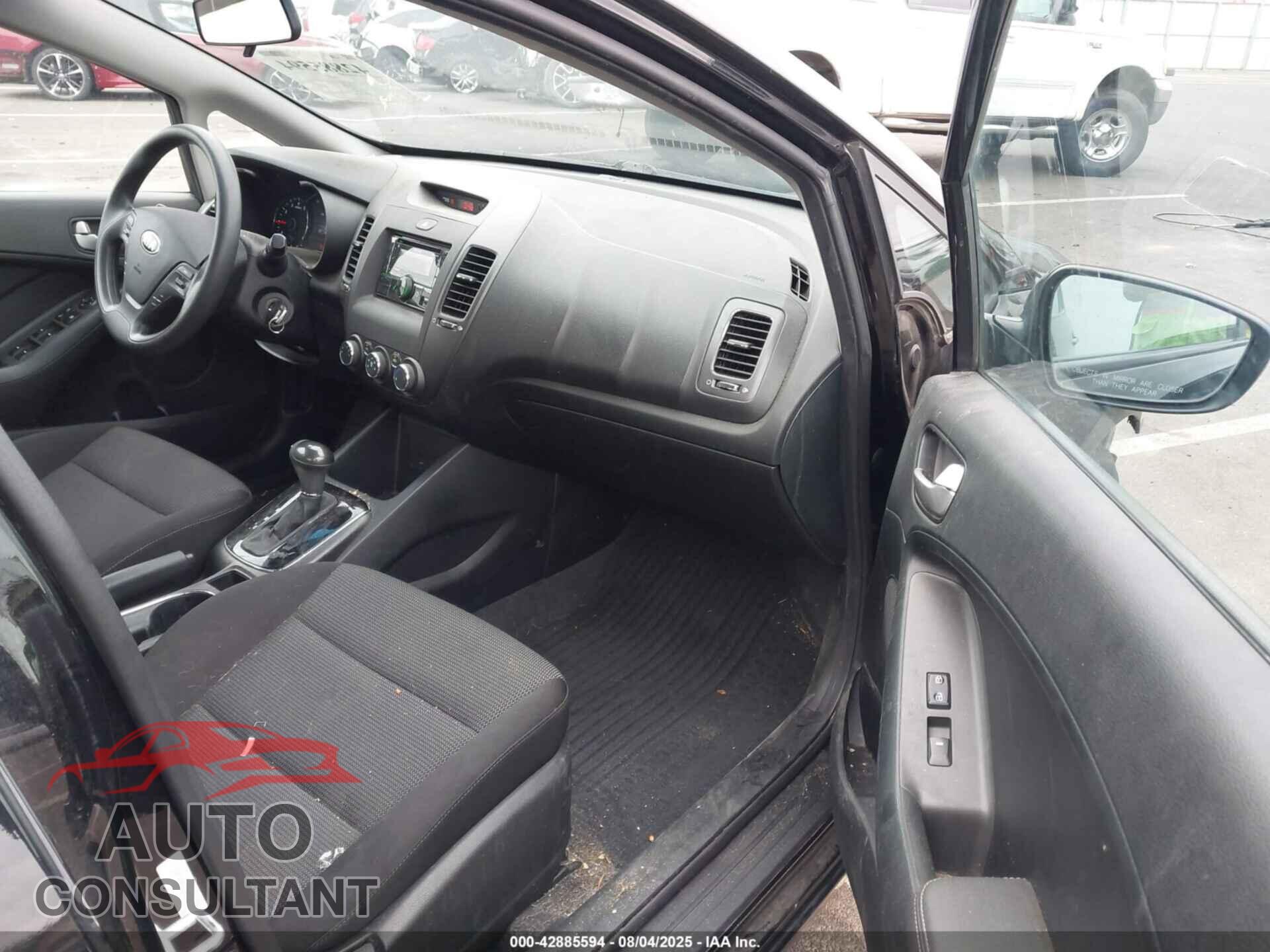 KIA FORTE 2017 - 3KPFK4A72HE090584