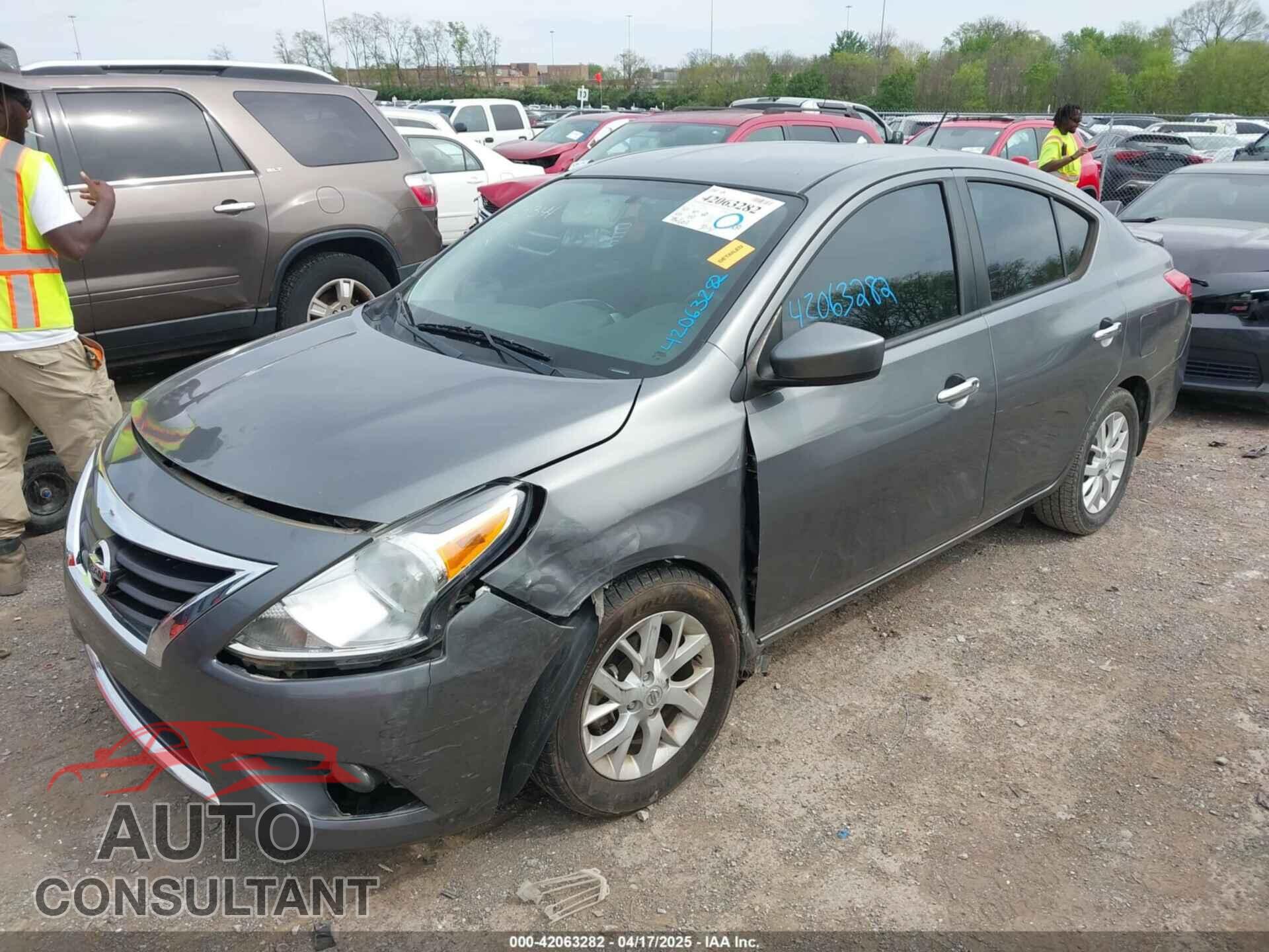 NISSAN VERSA 2017 - 3N1CN7AP1HL832290