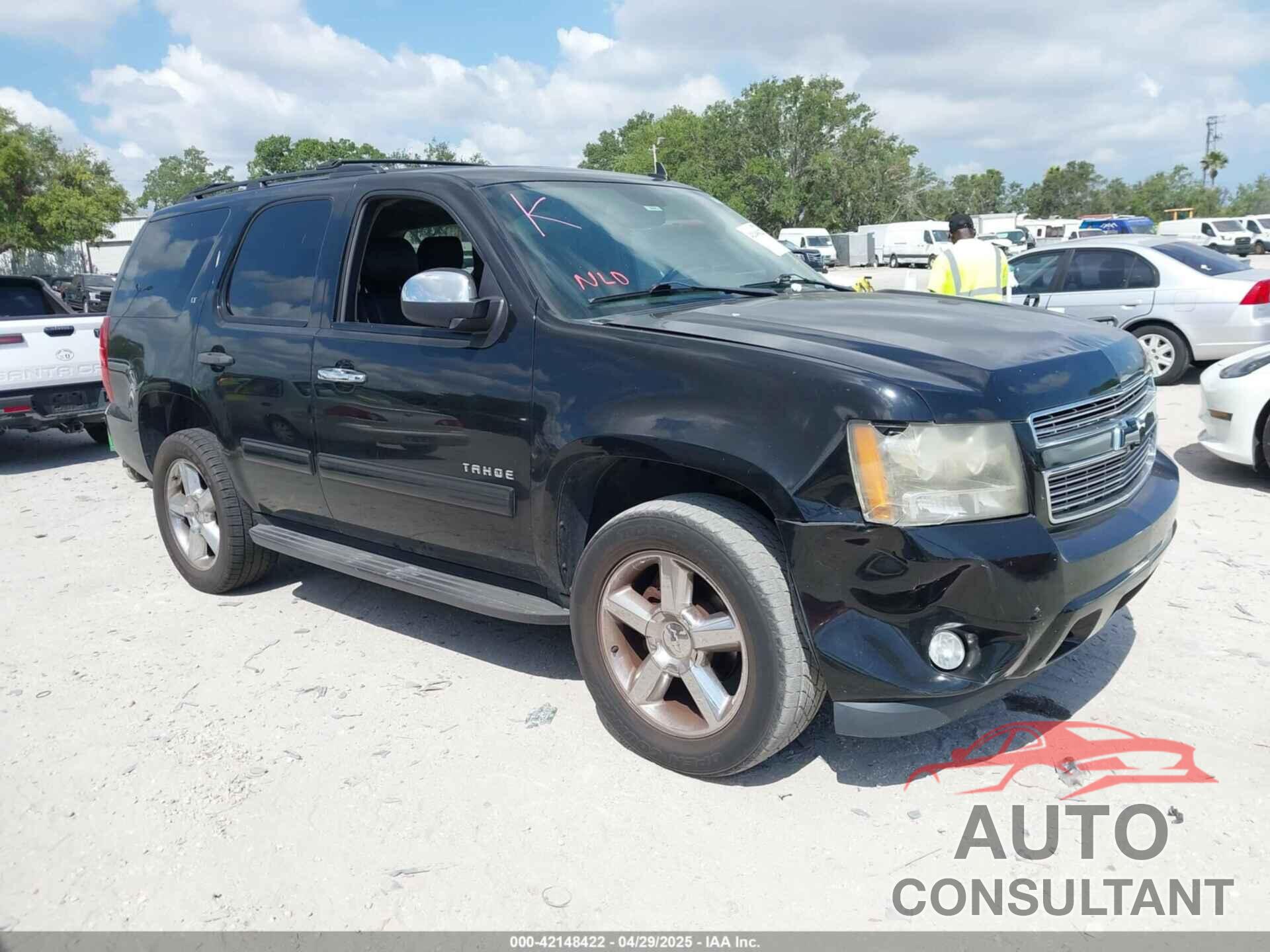 CHEVROLET TAHOE 2011 - 1GNSKBE09BR378847