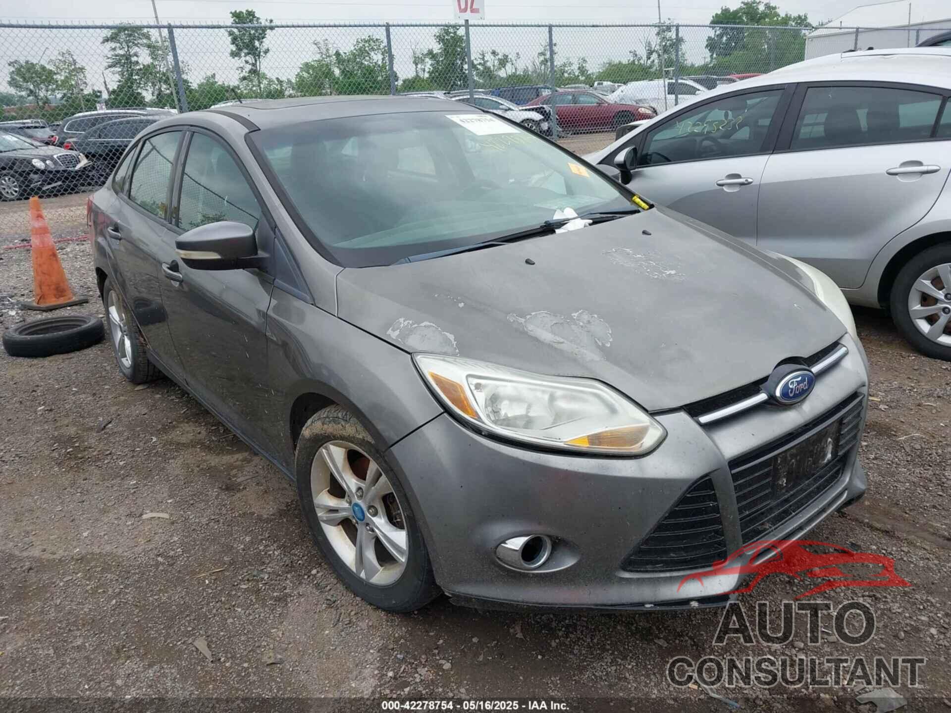 FORD FOCUS 2012 - 1FAHP3F2XCL104044