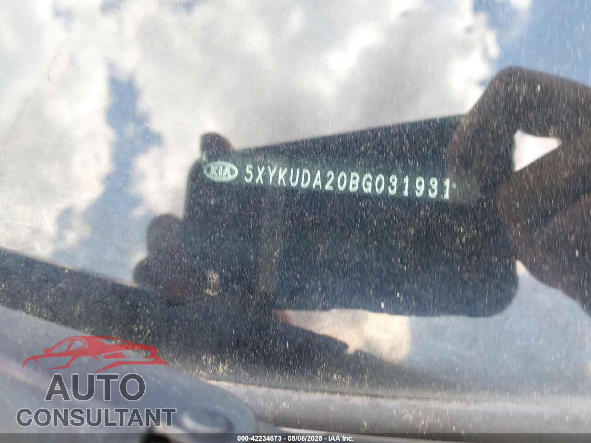 KIA SORENTO 2011 - 5XYKUDA20BG031931