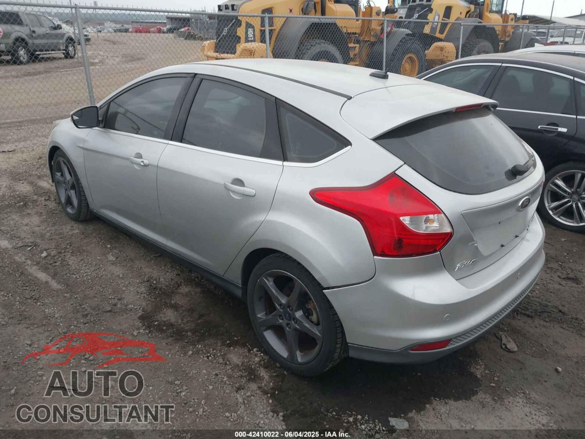 FORD FOCUS 2014 - 1FADP3N2XEL276058