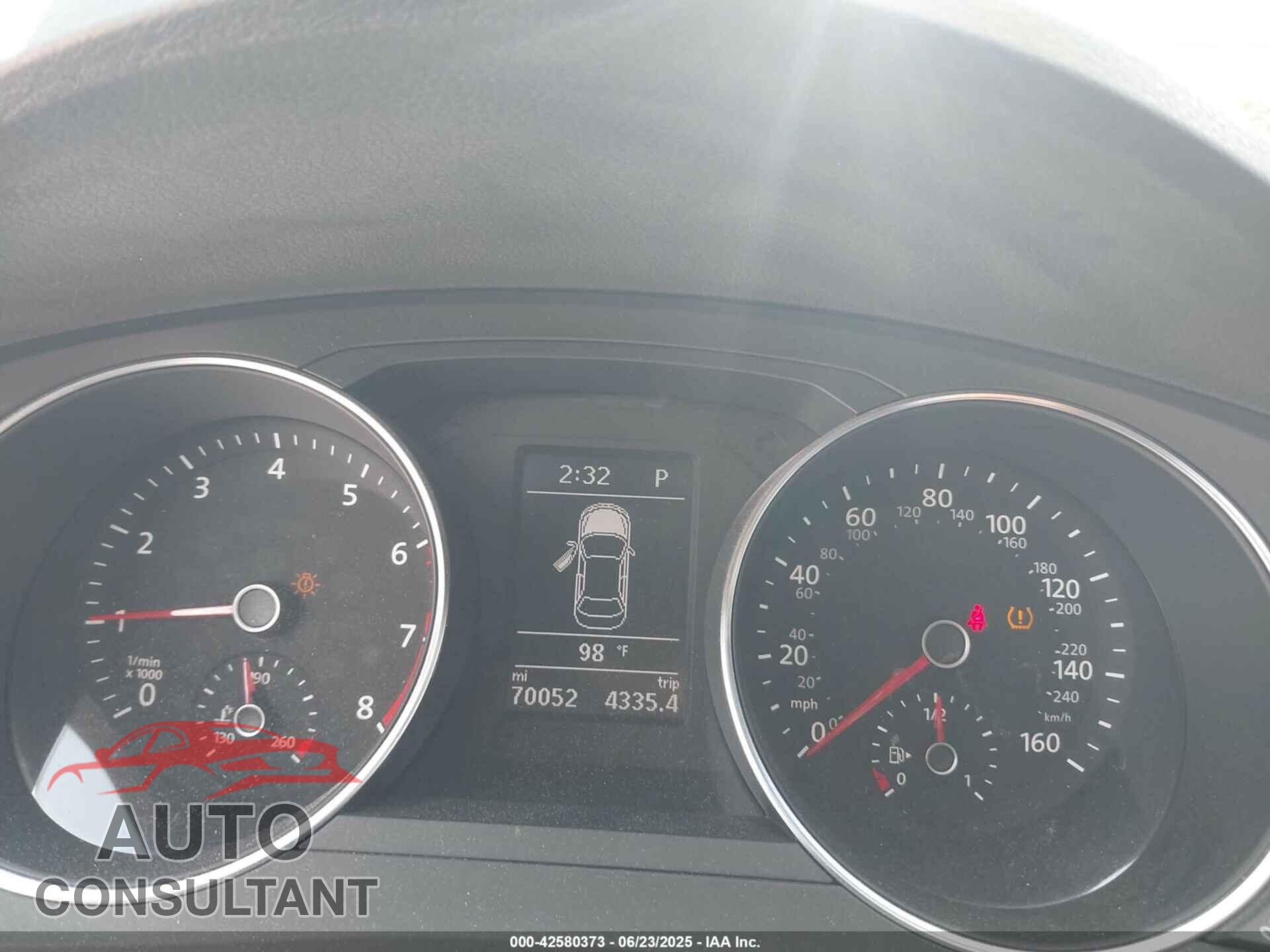 VOLKSWAGEN JETTA 2017 - 3VWDB7AJXHM201714