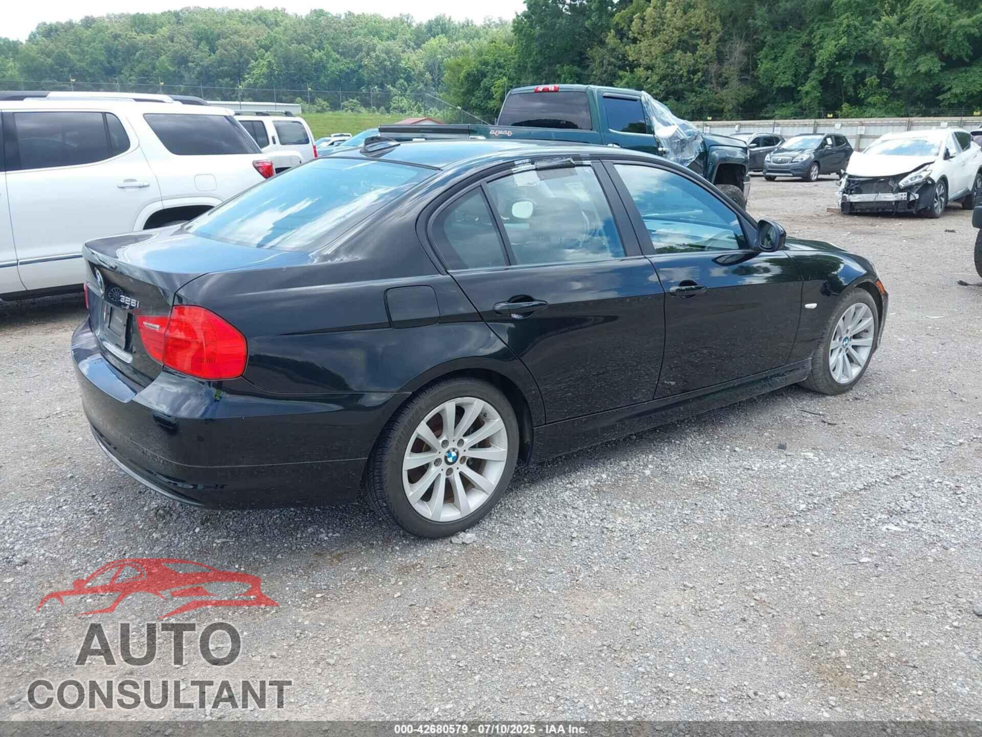 BMW 328I 2011 - WBAPH7C50BE677673
