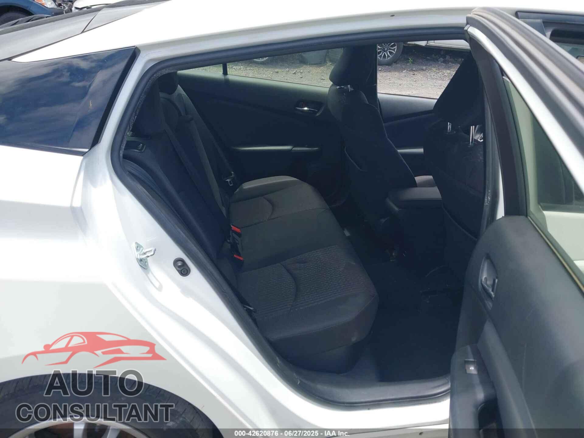 TOYOTA PRIUS 2017 - JTDKBRFU3H3552880