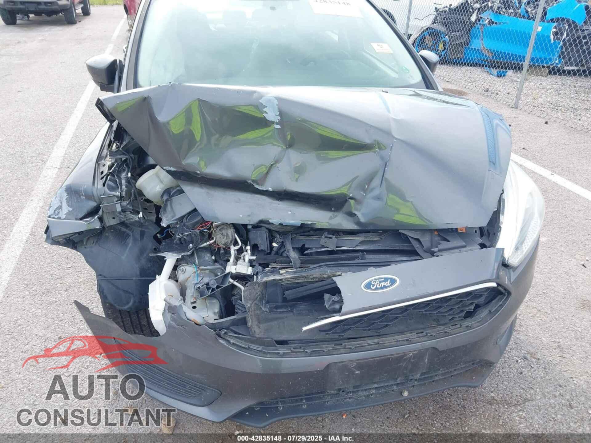 FORD FOCUS 2017 - 1FADP3F20HL279943