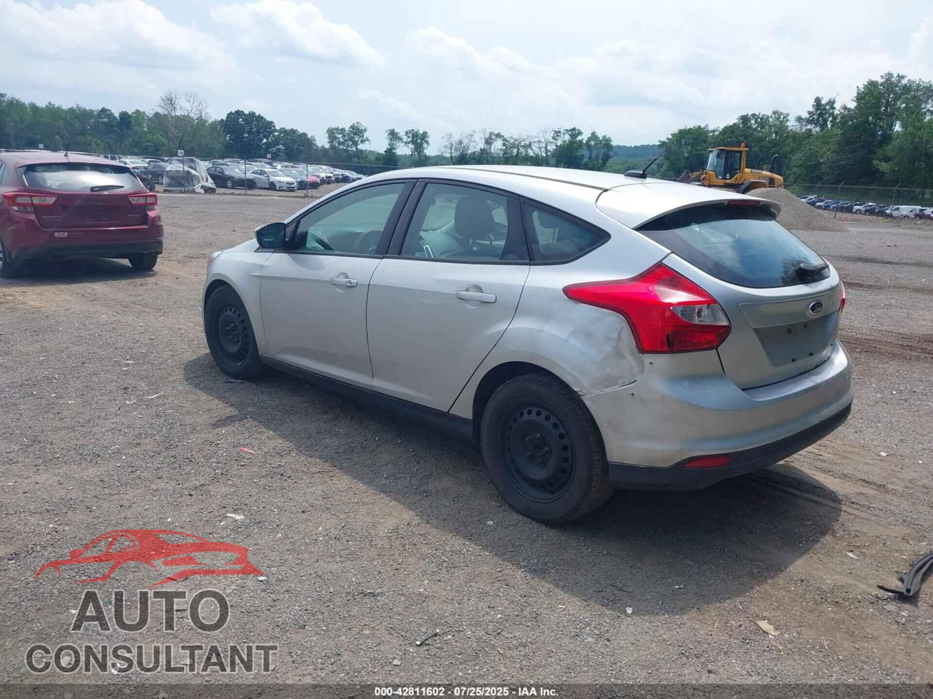 FORD FOCUS 2012 - 1FAHP3K24CL302737